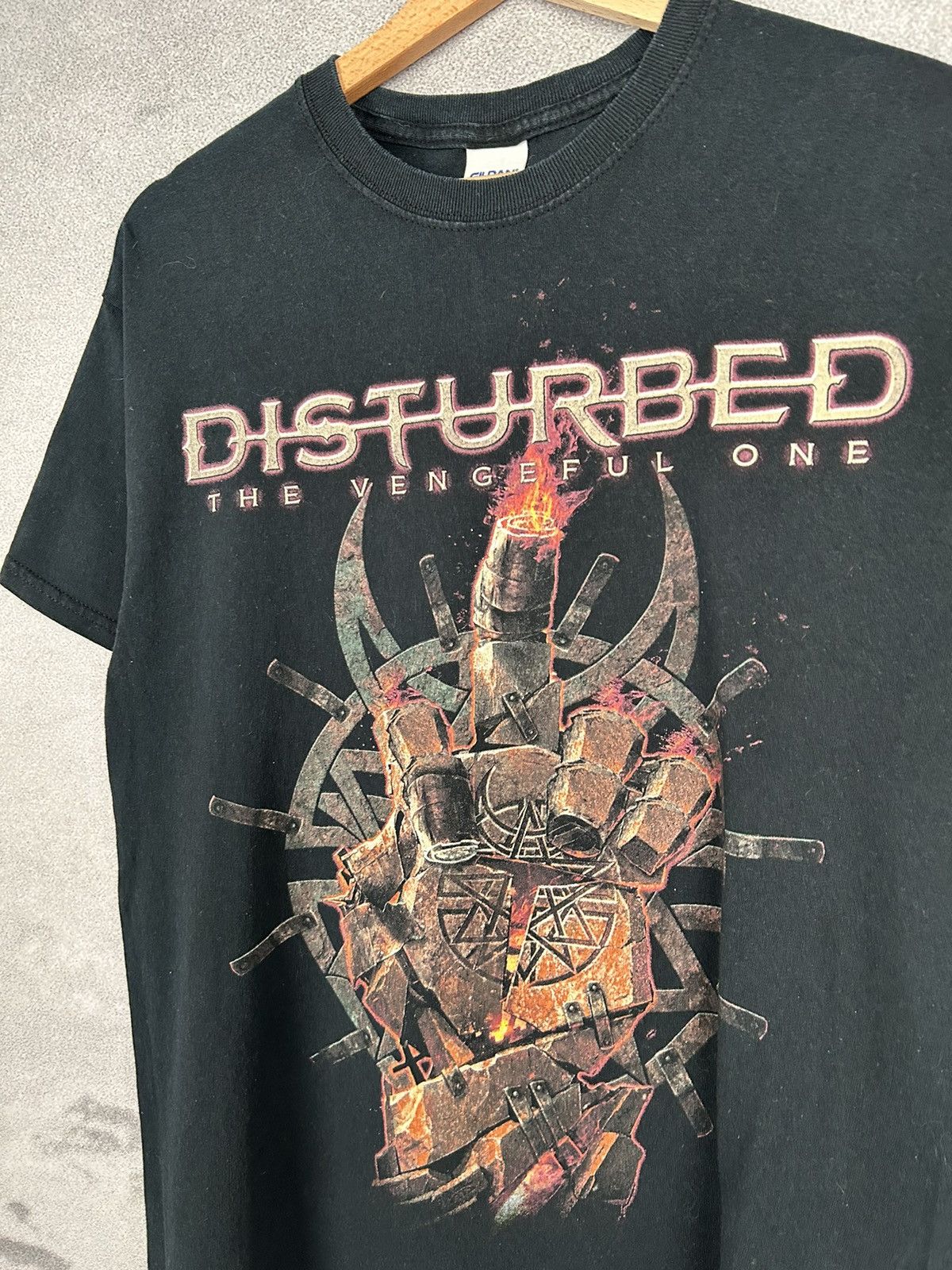 Band Tees × Vintage Vintage Disturbed Rock Band Tee Y2K Graphic Tour Size US M / EU 48-50 / 2 - 3 Thumbnail