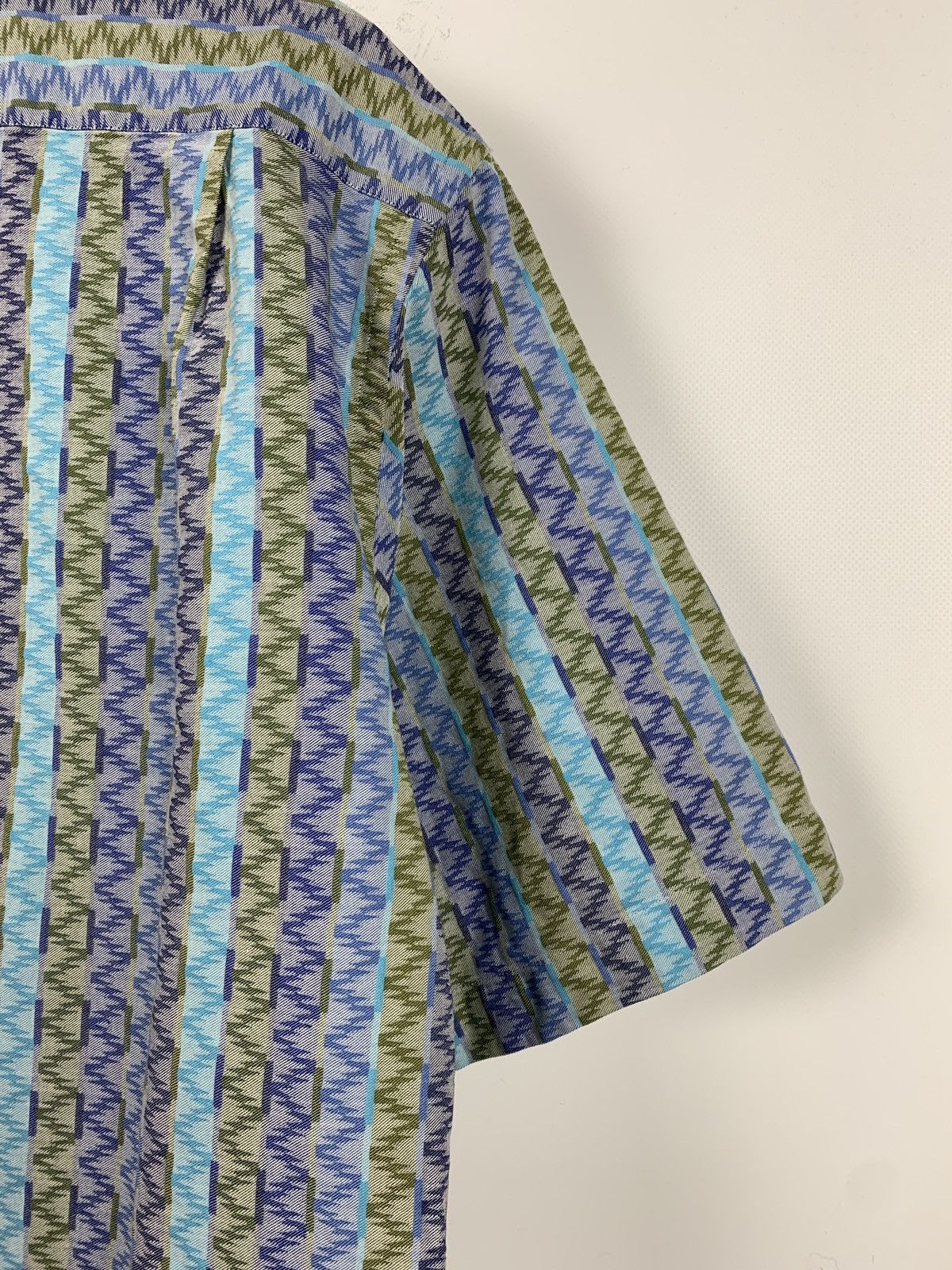 Missoni Vintage Missoni Sport Short Sleeve Button Up Shirt Size US L / EU 52-54 / 3 - 12 Thumbnail