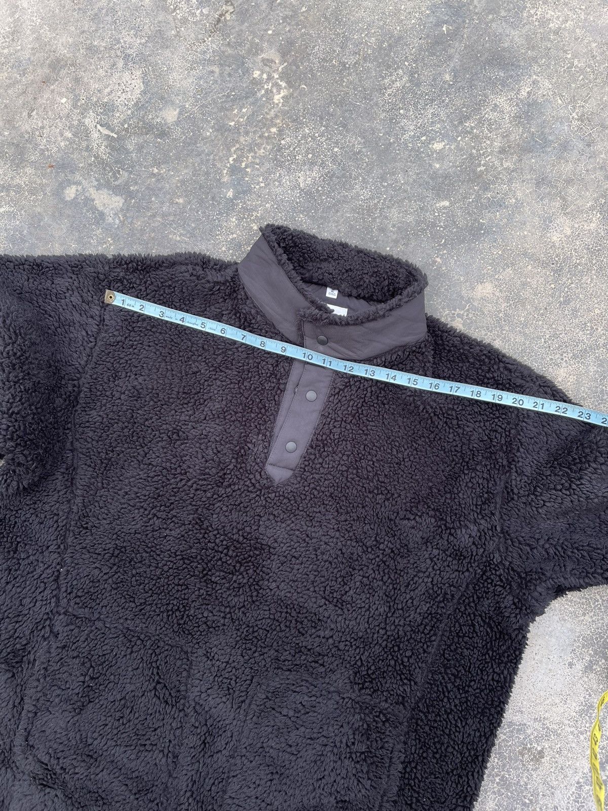 Japanese Brand × Uniqlo × White Mountaineering White Mountaineering Sherpa fleece buttoned pullover Size US XL / EU 56 / 4 - 8 Thumbnail