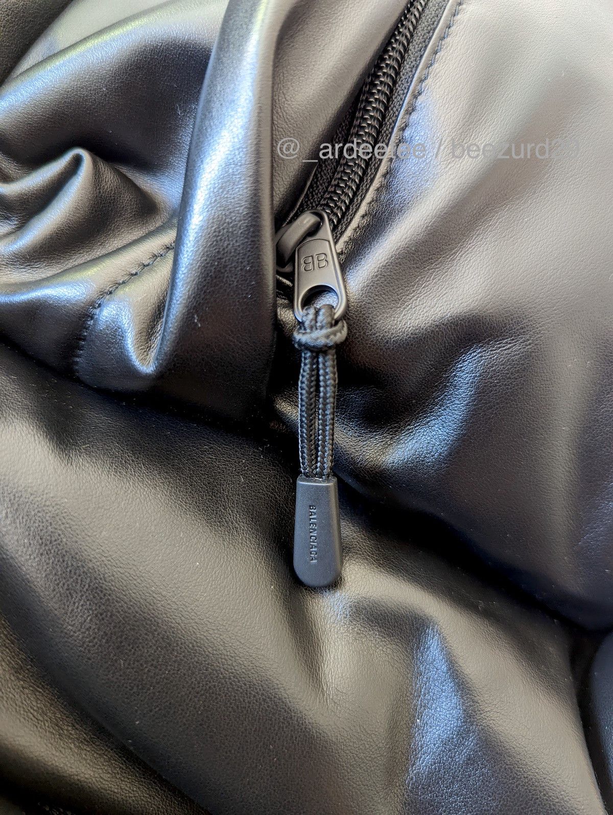 Balenciaga *NEW* BLACK LEATHER PUFFY PADDED BACKPACK Size ONE SIZE - 8 Thumbnail