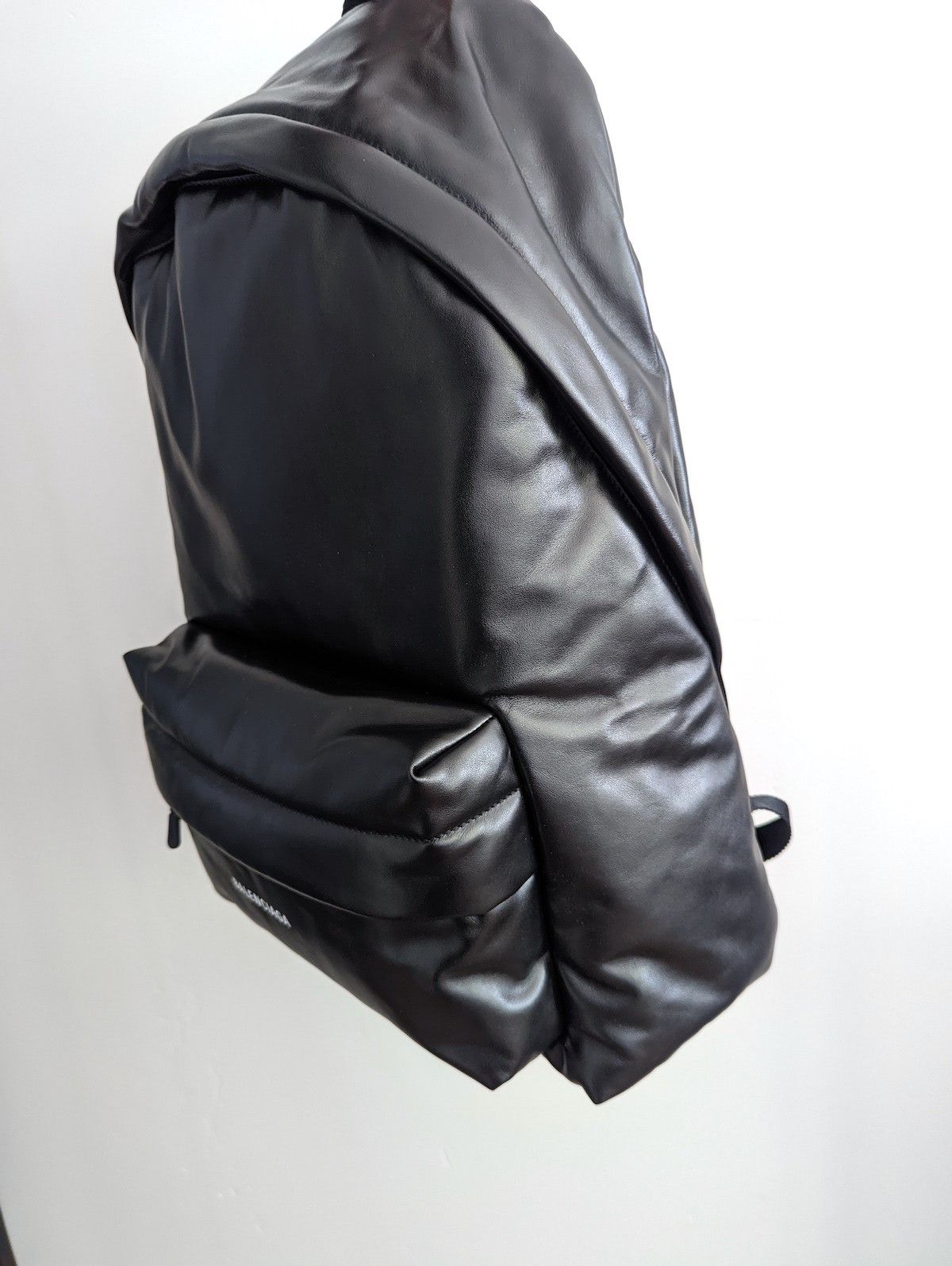Balenciaga *NEW* BLACK LEATHER PUFFY PADDED BACKPACK Size ONE SIZE - 4 Thumbnail
