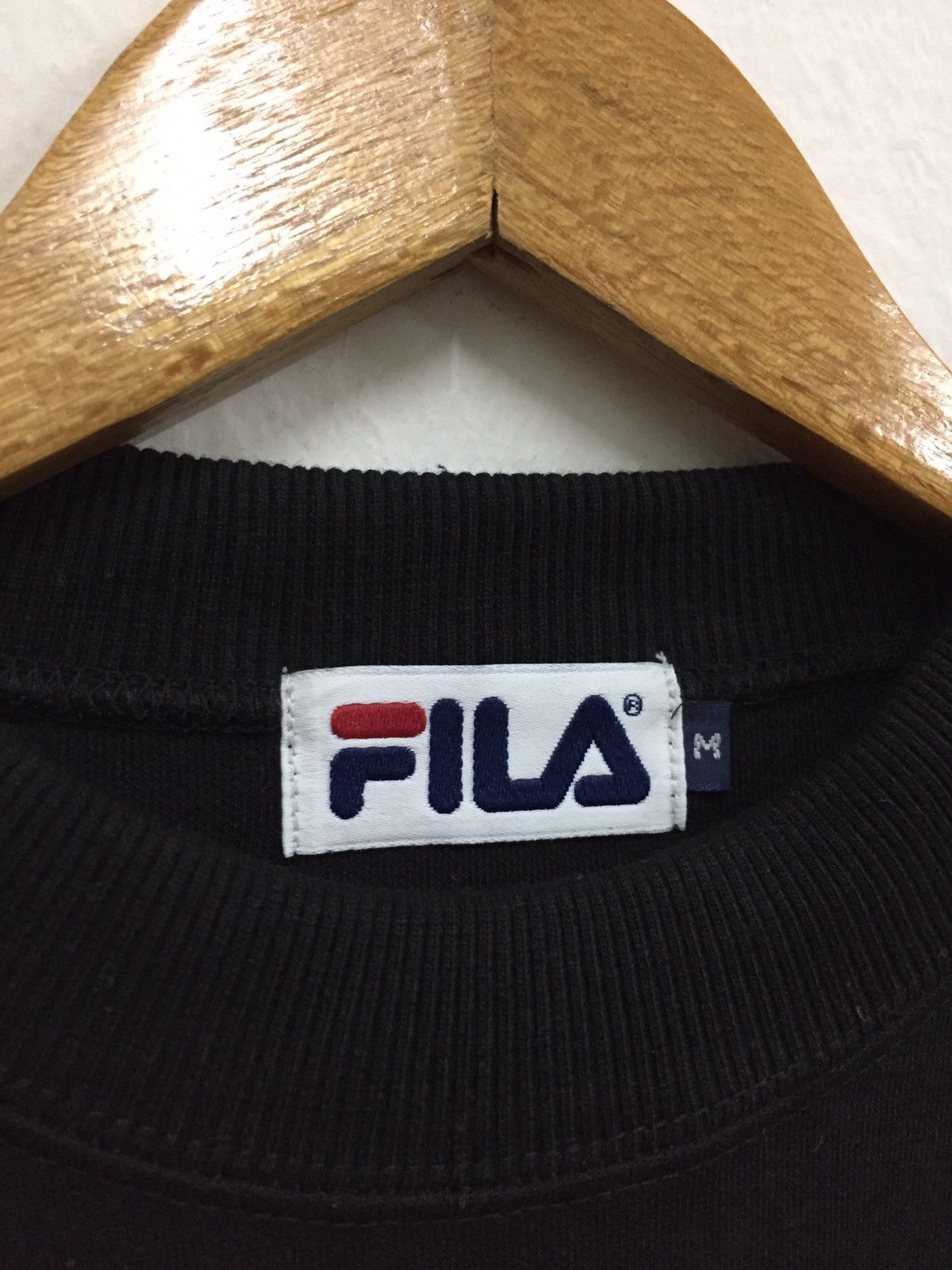 Fila DOPE🔥Vintage Fila Spell Out Logo Black Shirt Size US M / EU 48-50 / 2 - 4 Thumbnail