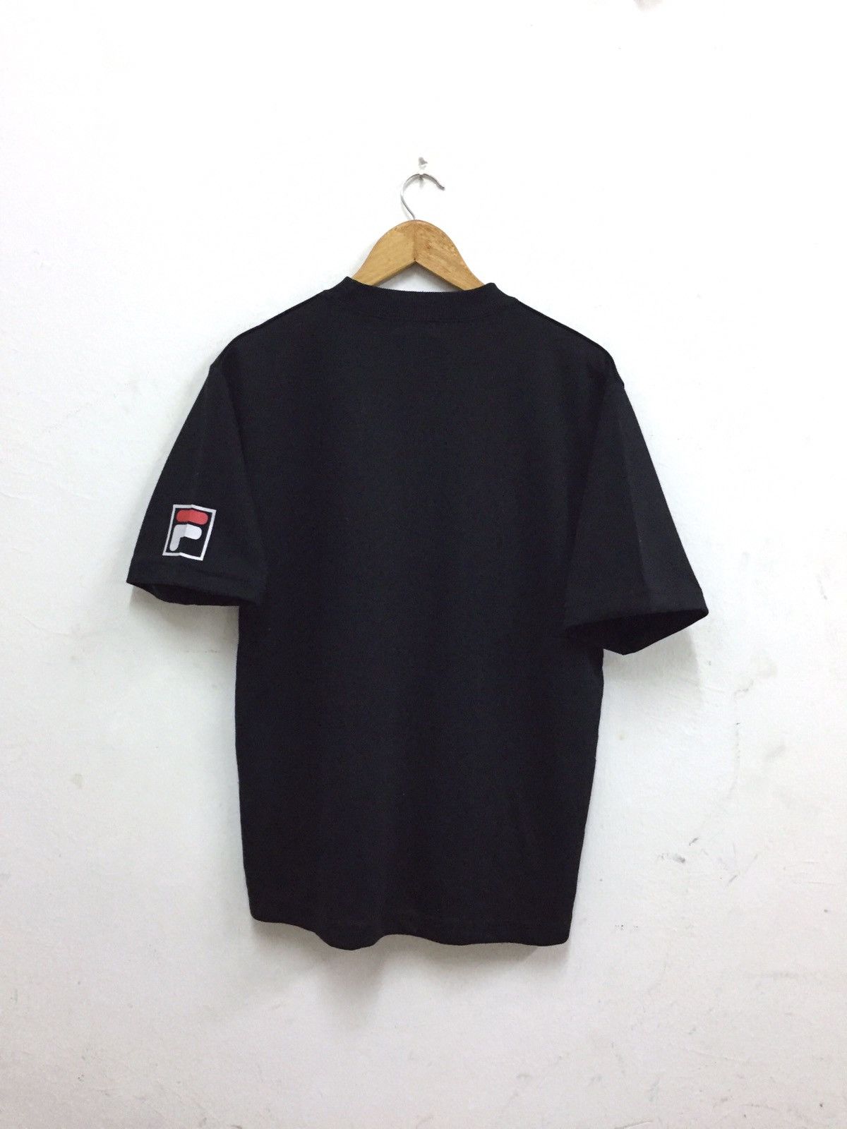 Fila DOPE🔥Vintage Fila Spell Out Logo Black Shirt Size US M / EU 48-50 / 2 - 3 Thumbnail