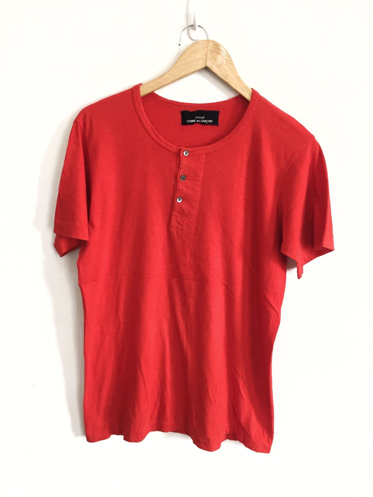 Comme des Garcons 90s Comme des Garçons Plain Red Button Shirt Size US M / EU 48-50 / 2 - 1 Thumbnail