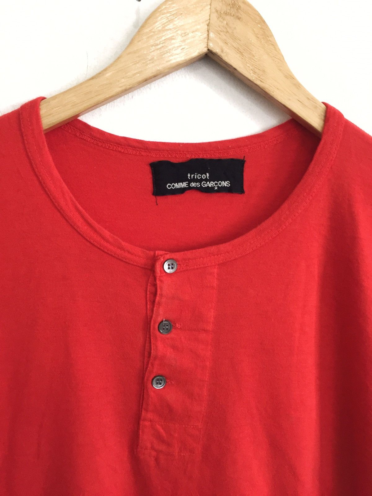 Comme des Garcons 90s Comme des Garçons Plain Red Button Shirt Size US M / EU 48-50 / 2 - 3 Thumbnail