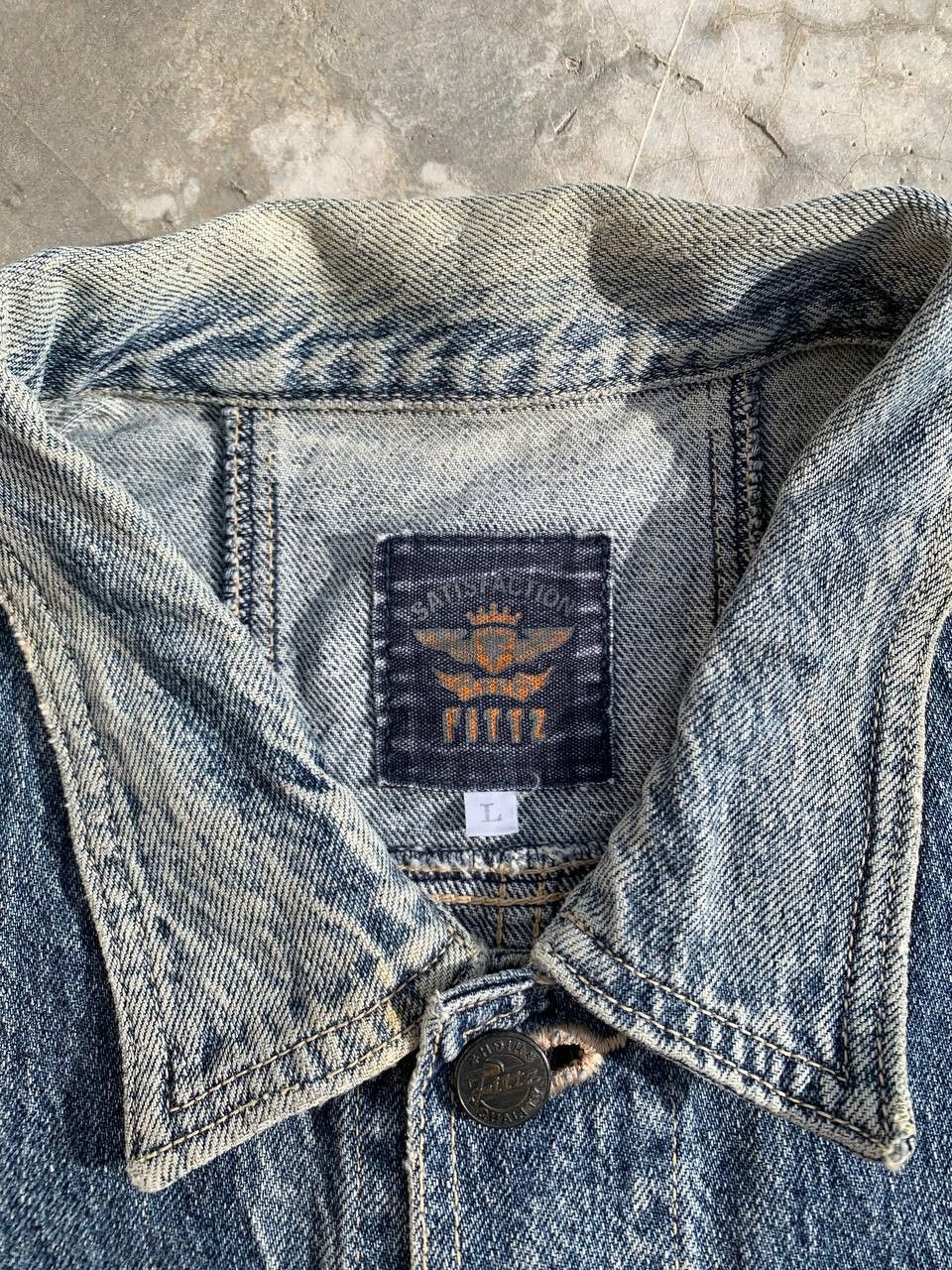 Japanese Brand Fittz Multipocket Stone Washed Denim Jacket Light Distressed Size US M / EU 48-50 / 2 - 7 Thumbnail