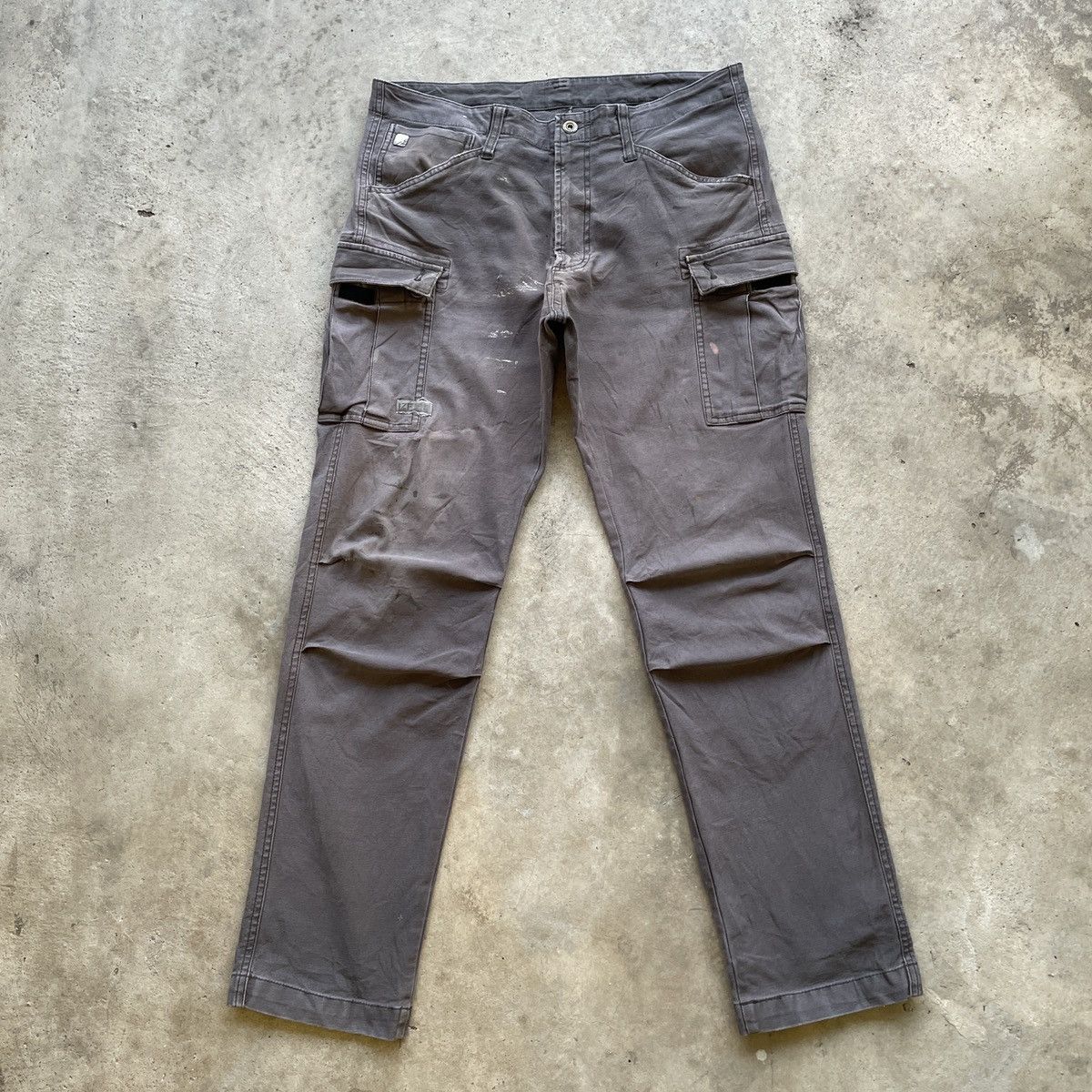 image of Faded Glory Vintage Japanese Faded Dirty Multipocket Tactical Cargo Pant in Faded Grey (Size 34)