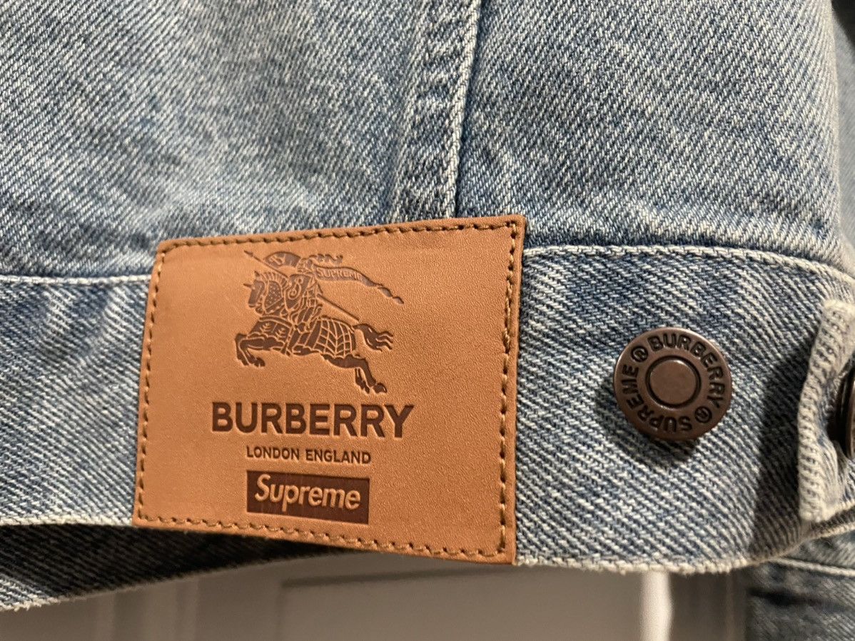 Burberry × Supreme Supreme x Burberry denim trucker washed blue sz L Size US L / EU 52-54 / 3 - 9 Thumbnail