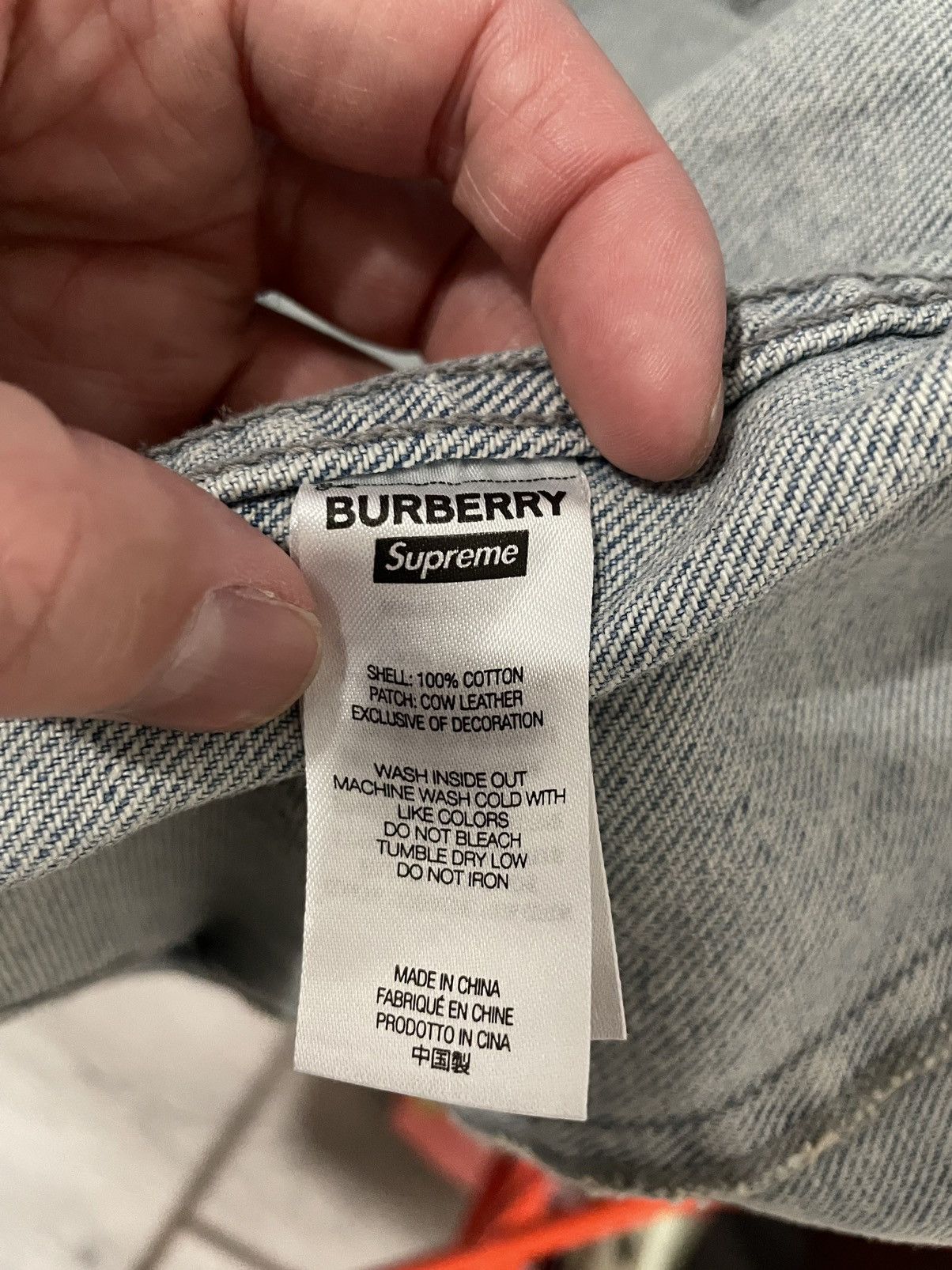 Burberry × Supreme Supreme x Burberry denim trucker washed blue sz L Size US L / EU 52-54 / 3 - 6 Thumbnail