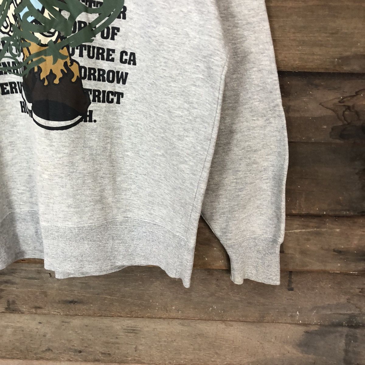 Chance The Rapper Oblo Design Skater rapper hip hop Grey Sweatshirt #5614 Size US M / EU 48-50 / 2 - 5 Thumbnail