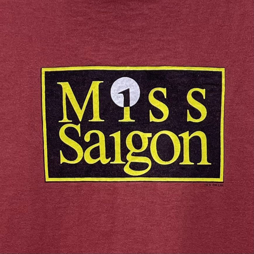 Vintage Vintage 90s Movie T-Shirt Miss Saigon Tennessee River Gold Size US XL / EU 56 / 4 - 4 Thumbnail