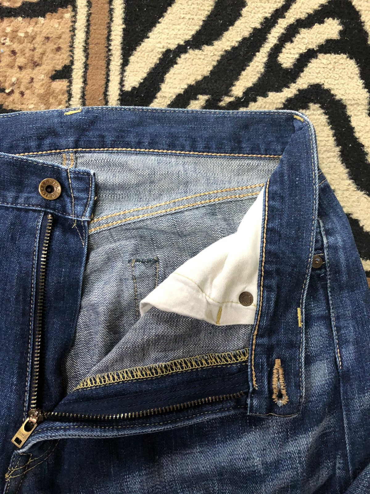 Edwin × Vintage VINTAGE SELVEDGE EDWIN 505 SHORT DISTRESSED DENIM Size US 31 - 6 Thumbnail