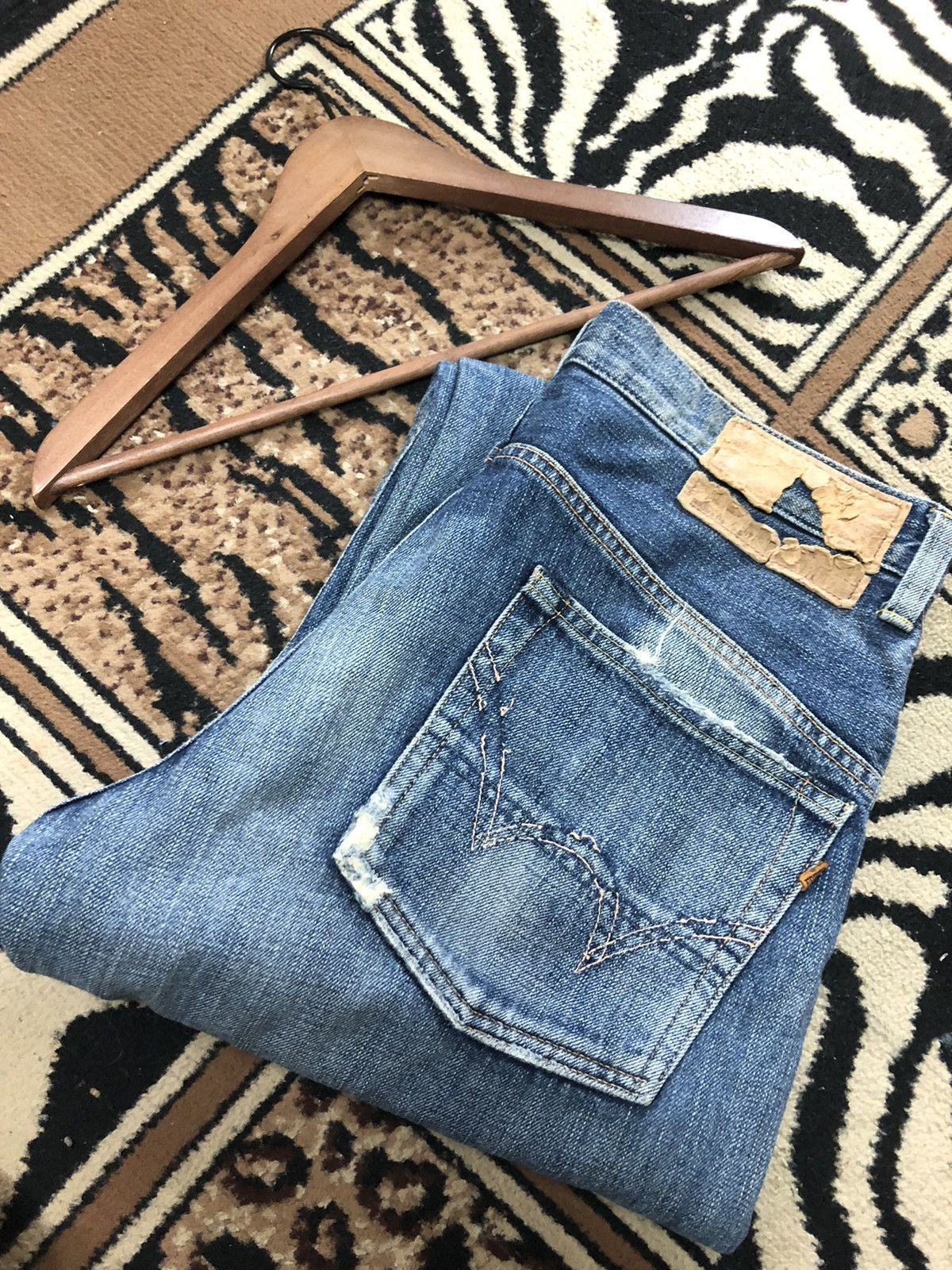 Edwin × Vintage VINTAGE SELVEDGE EDWIN BLUE WASH DISTRESSED GRUNGE DENIM Size US 34 / EU 50 - 18 Thumbnail