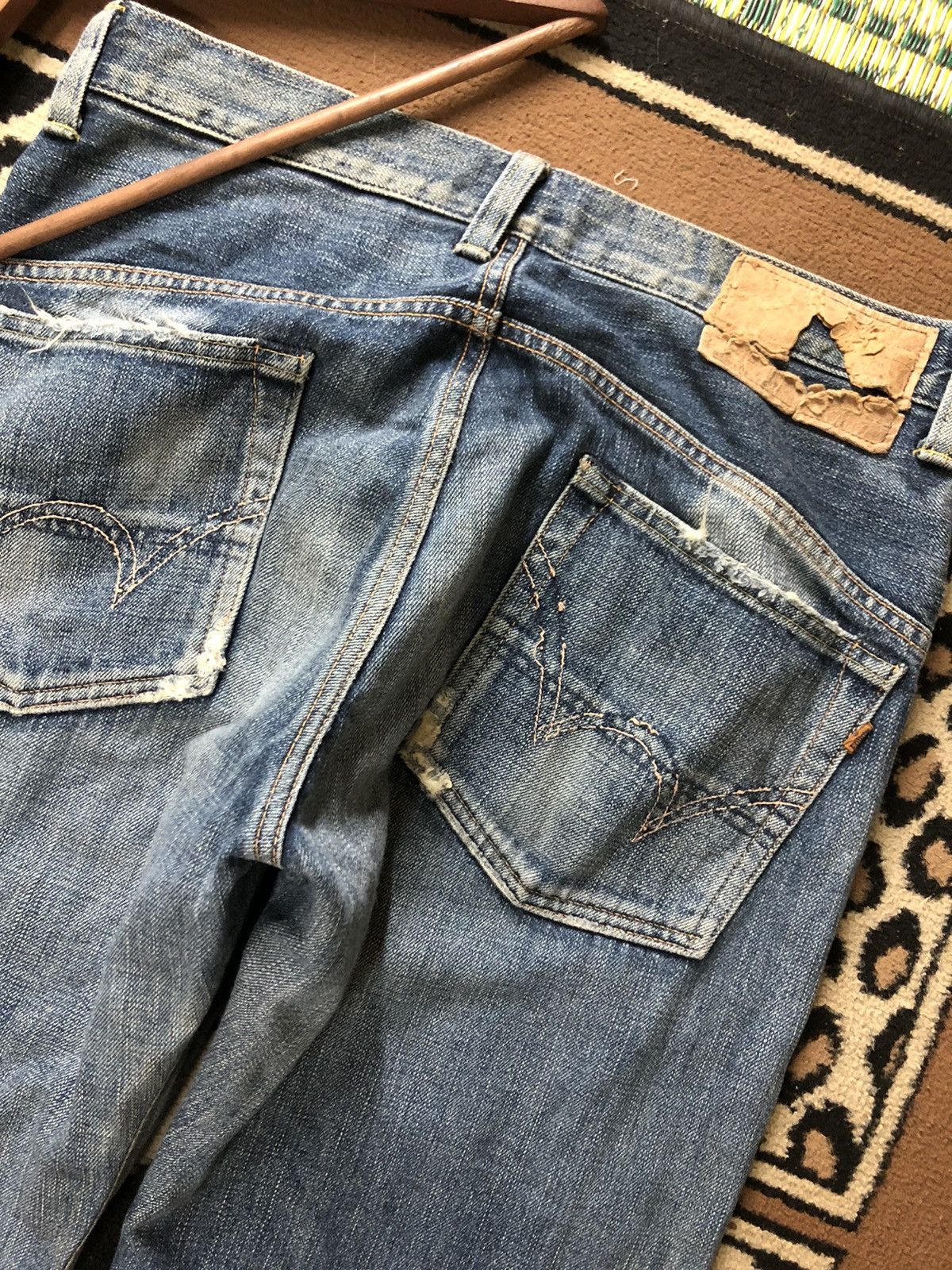 Edwin × Vintage VINTAGE SELVEDGE EDWIN BLUE WASH DISTRESSED GRUNGE DENIM Size US 34 / EU 50 - 10 Thumbnail