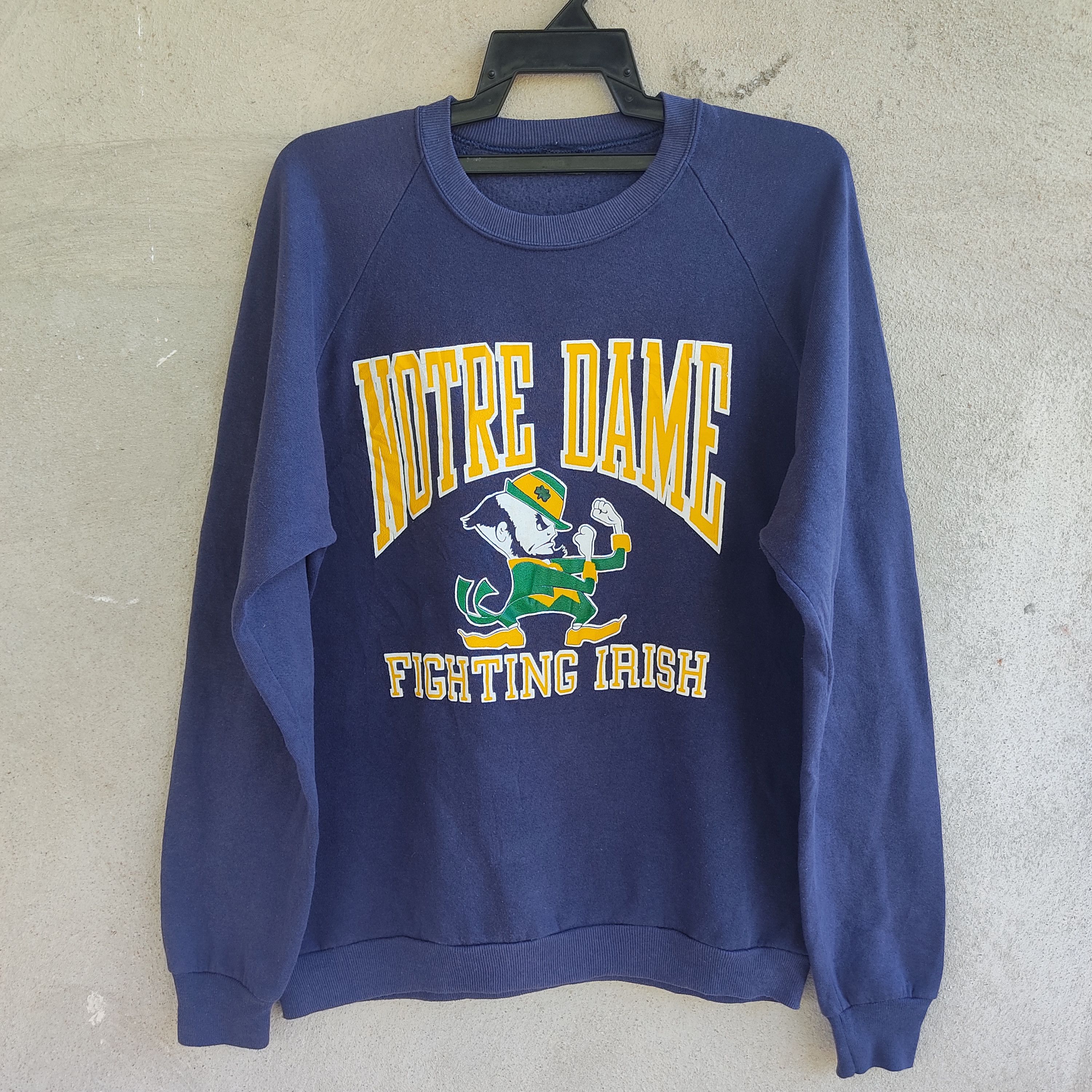 Vintage Notre Dame Fighting Irish Dark Blue Sweatshirt Size US L / EU 52-54 / 3 - 1 Thumbnail