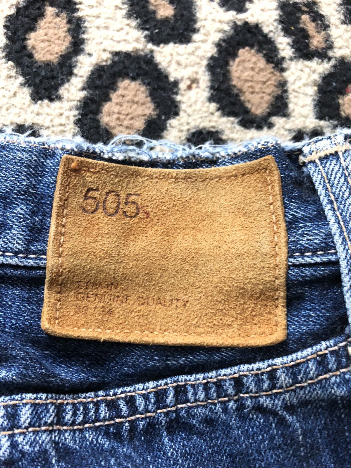 Edwin × Vintage VINTAGE SELVEDGE EDWIN 505 SHORT BLUE WASH DISTRESSED DENIM Size US 29 - 12 Thumbnail