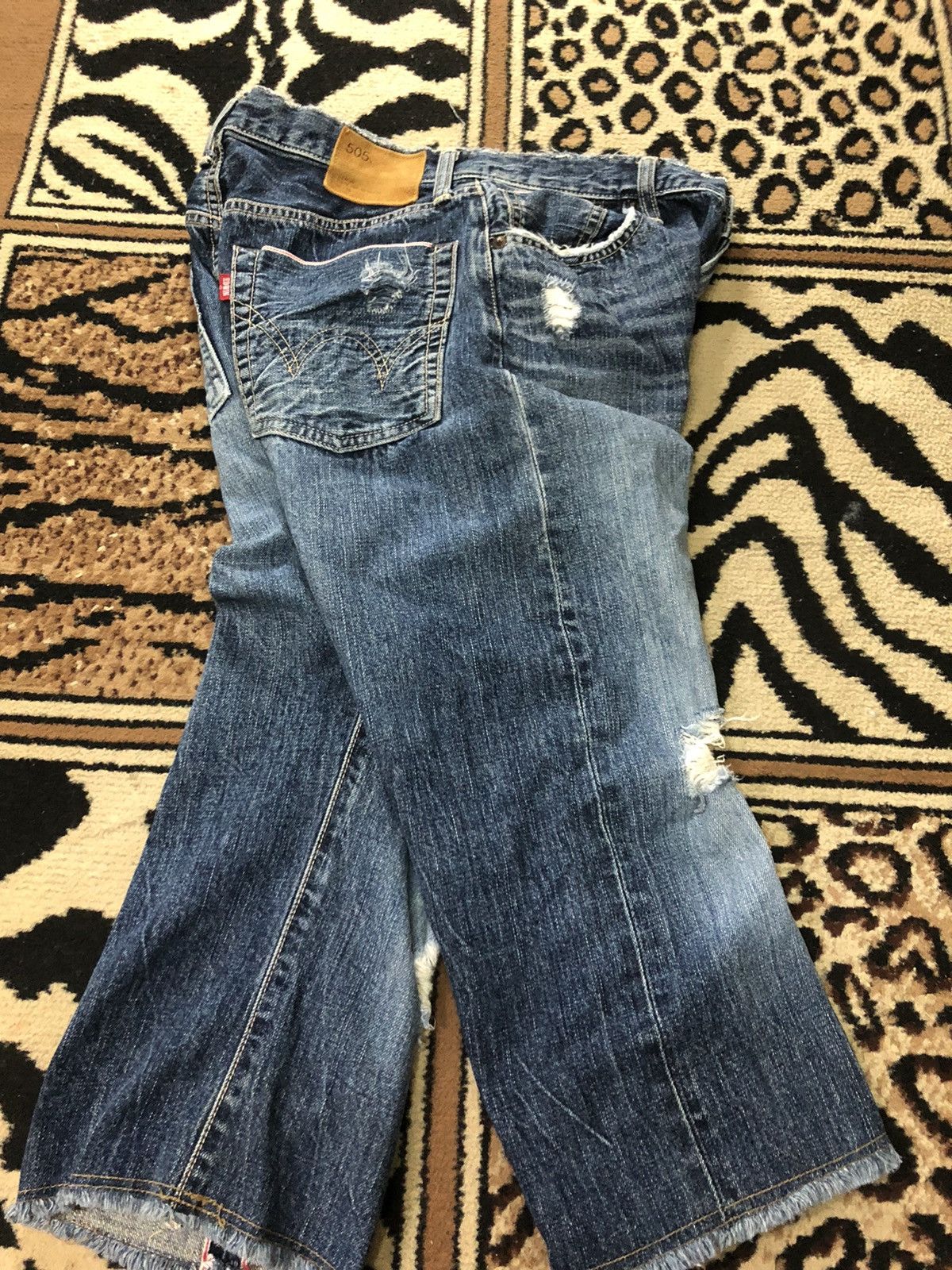 Edwin × Vintage VINTAGE SELVEDGE EDWIN 505 SHORT BLUE WASH DISTRESSED DENIM Size US 29 - 14 Thumbnail