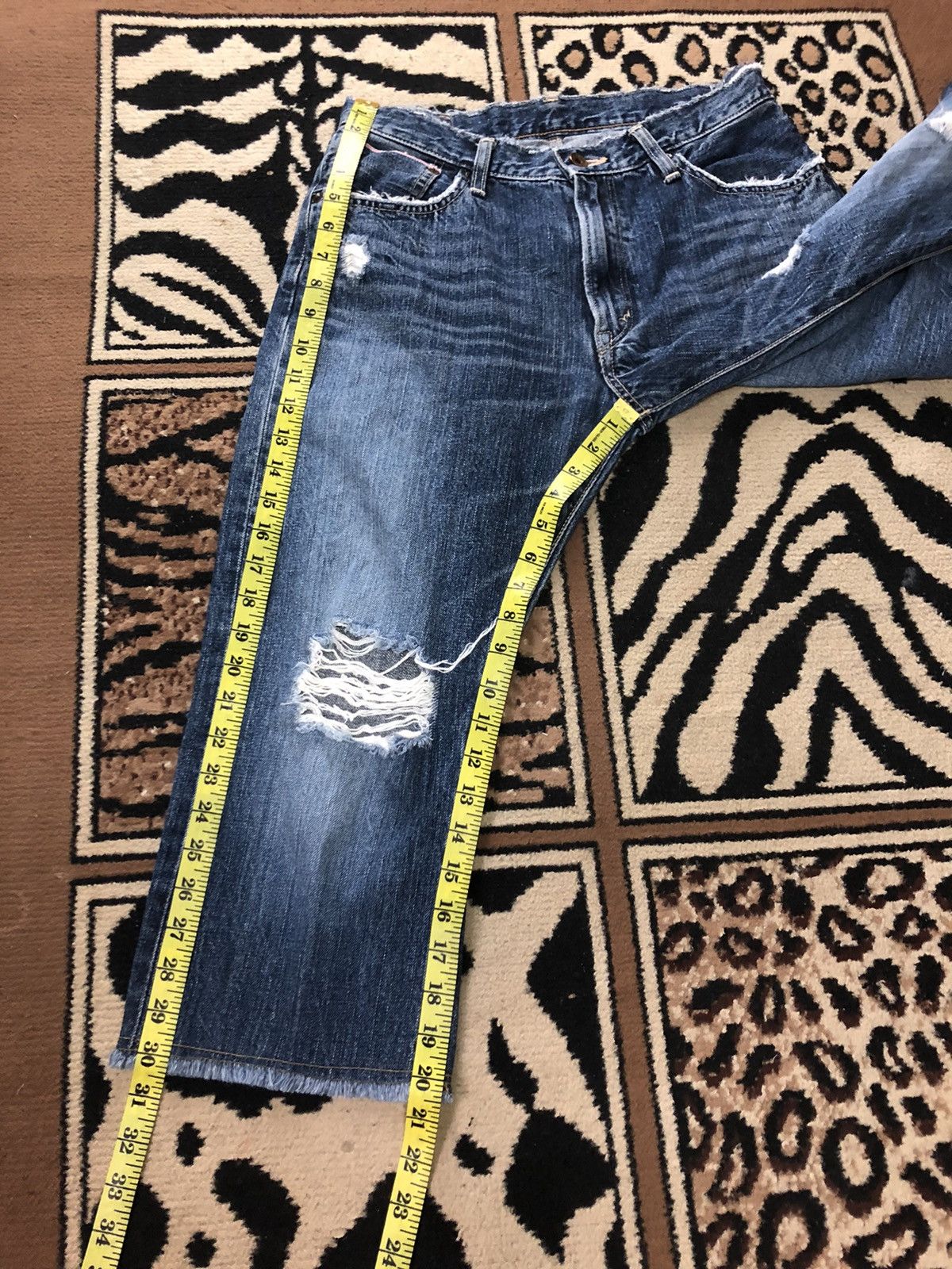 Edwin × Vintage VINTAGE SELVEDGE EDWIN 505 SHORT BLUE WASH DISTRESSED DENIM Size US 29 - 16 Thumbnail