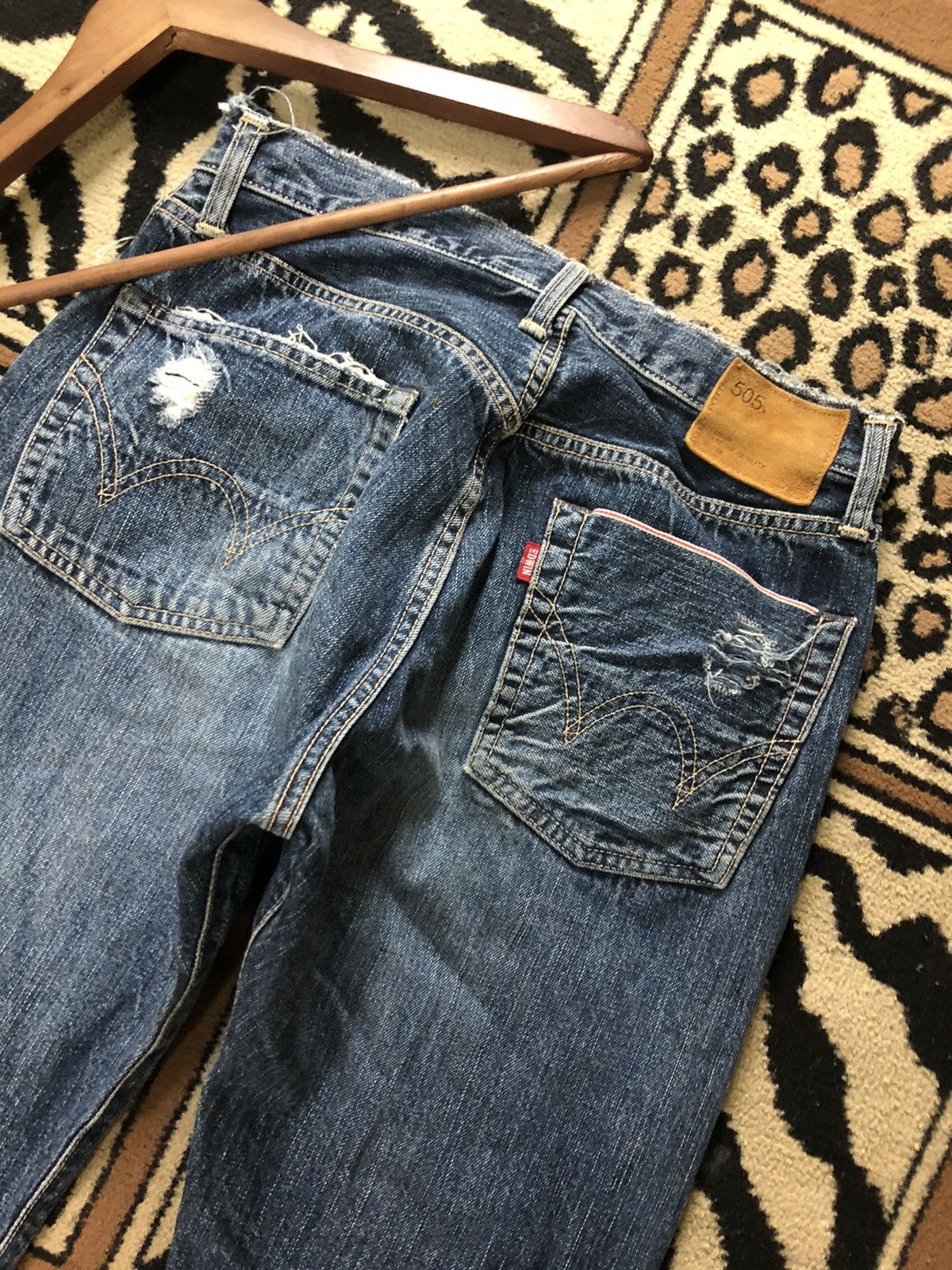 Edwin × Vintage VINTAGE SELVEDGE EDWIN 505 SHORT BLUE WASH DISTRESSED DENIM Size US 29 - 10 Thumbnail