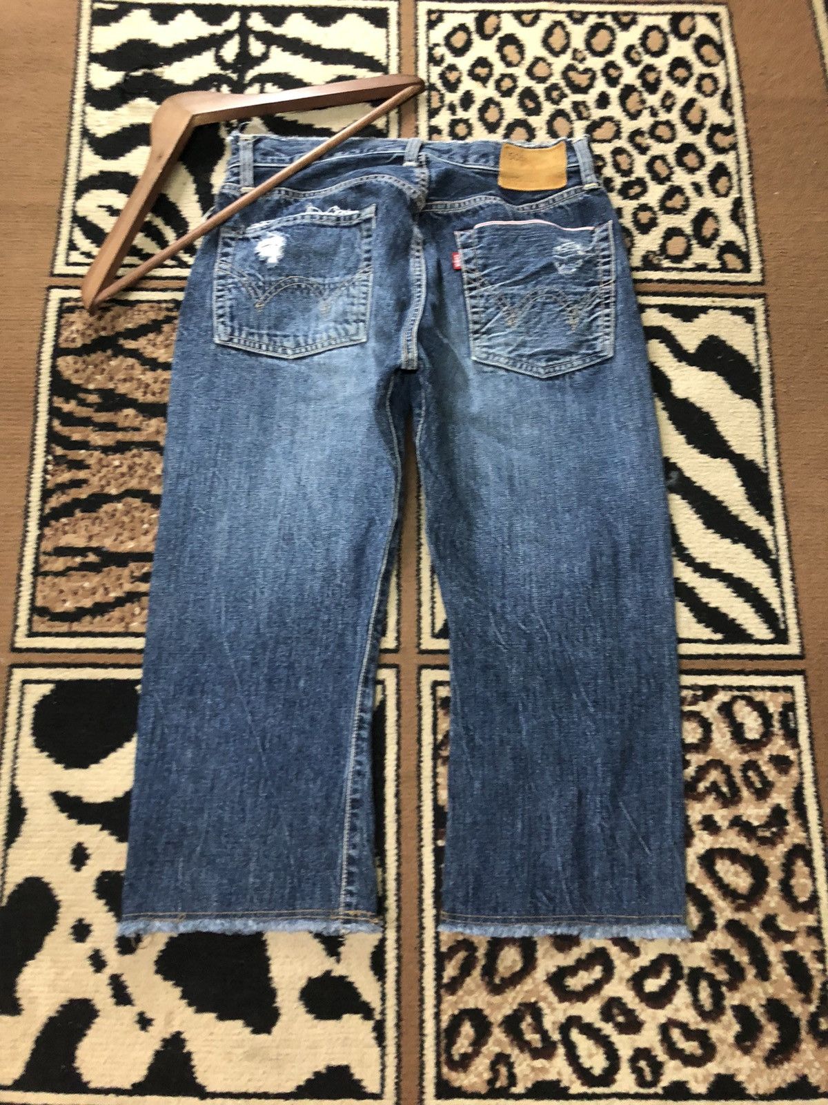 Edwin × Vintage VINTAGE SELVEDGE EDWIN 505 SHORT BLUE WASH DISTRESSED DENIM Size US 29 - 9 Thumbnail