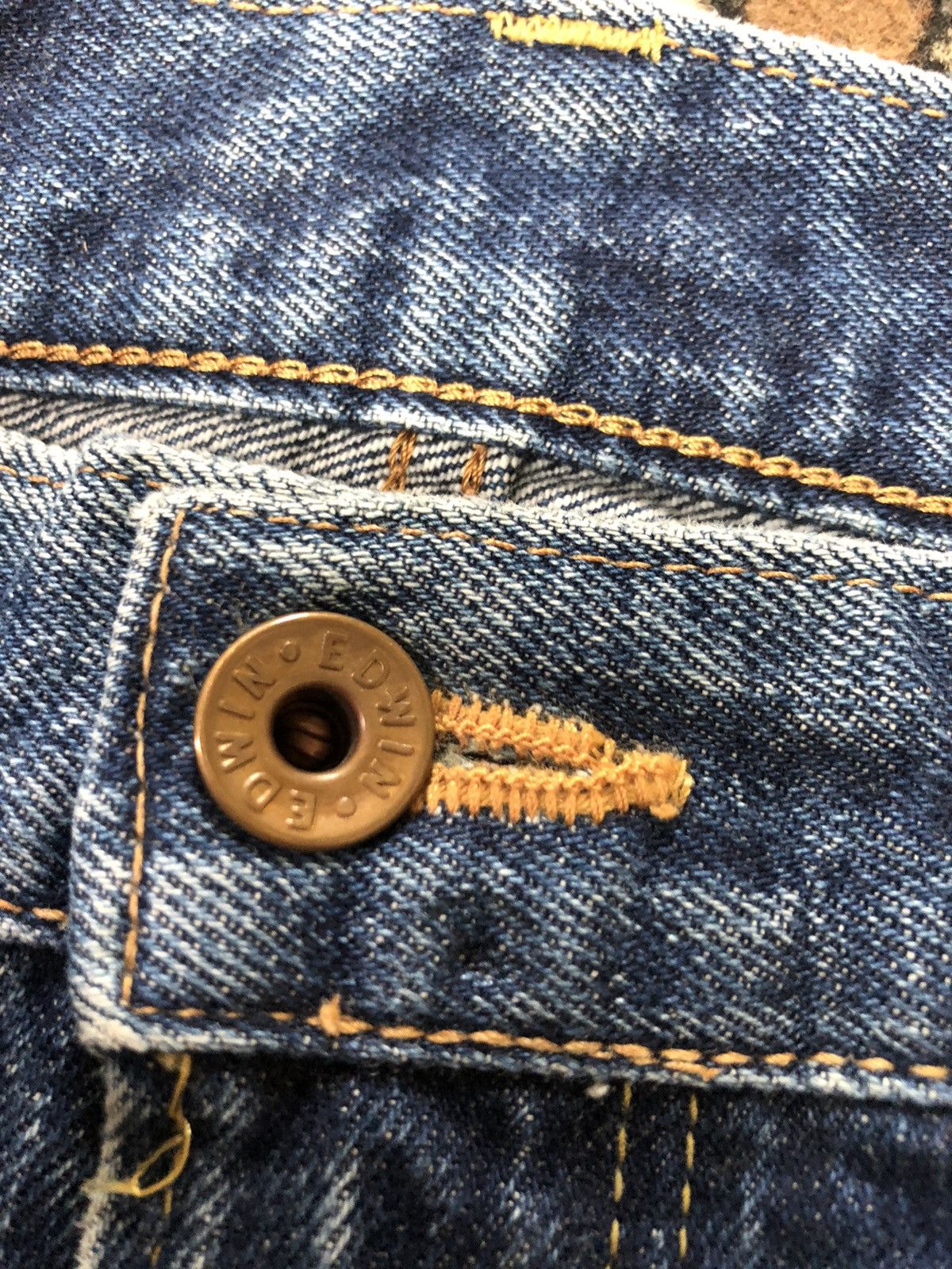 Edwin × Vintage VINTAGE SELVEDGE EDWIN 505xx BLUE WASH DISTRESSED DENIM Size US 31 - 5 Thumbnail