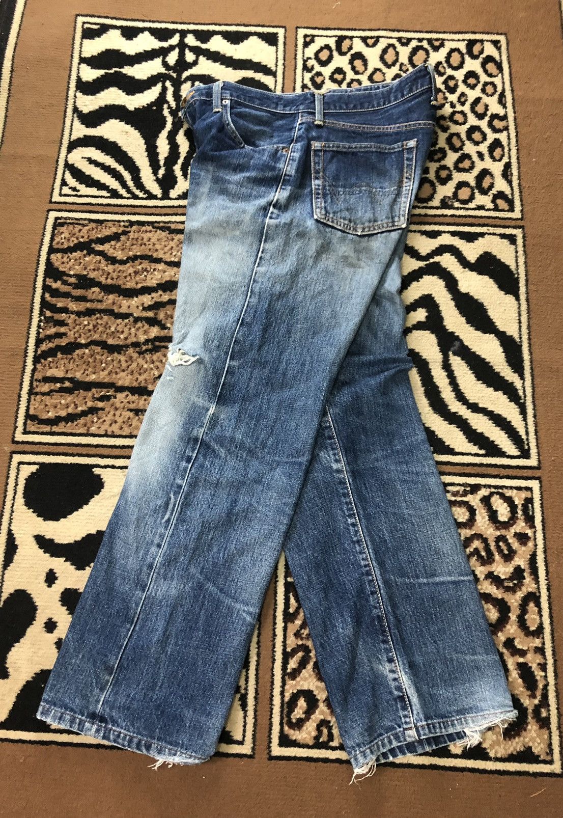 Edwin × Vintage VINTAGE SELVEDGE EDWIN 505xx BLUE WASH DISTRESSED DENIM Size US 31 - 13 Thumbnail
