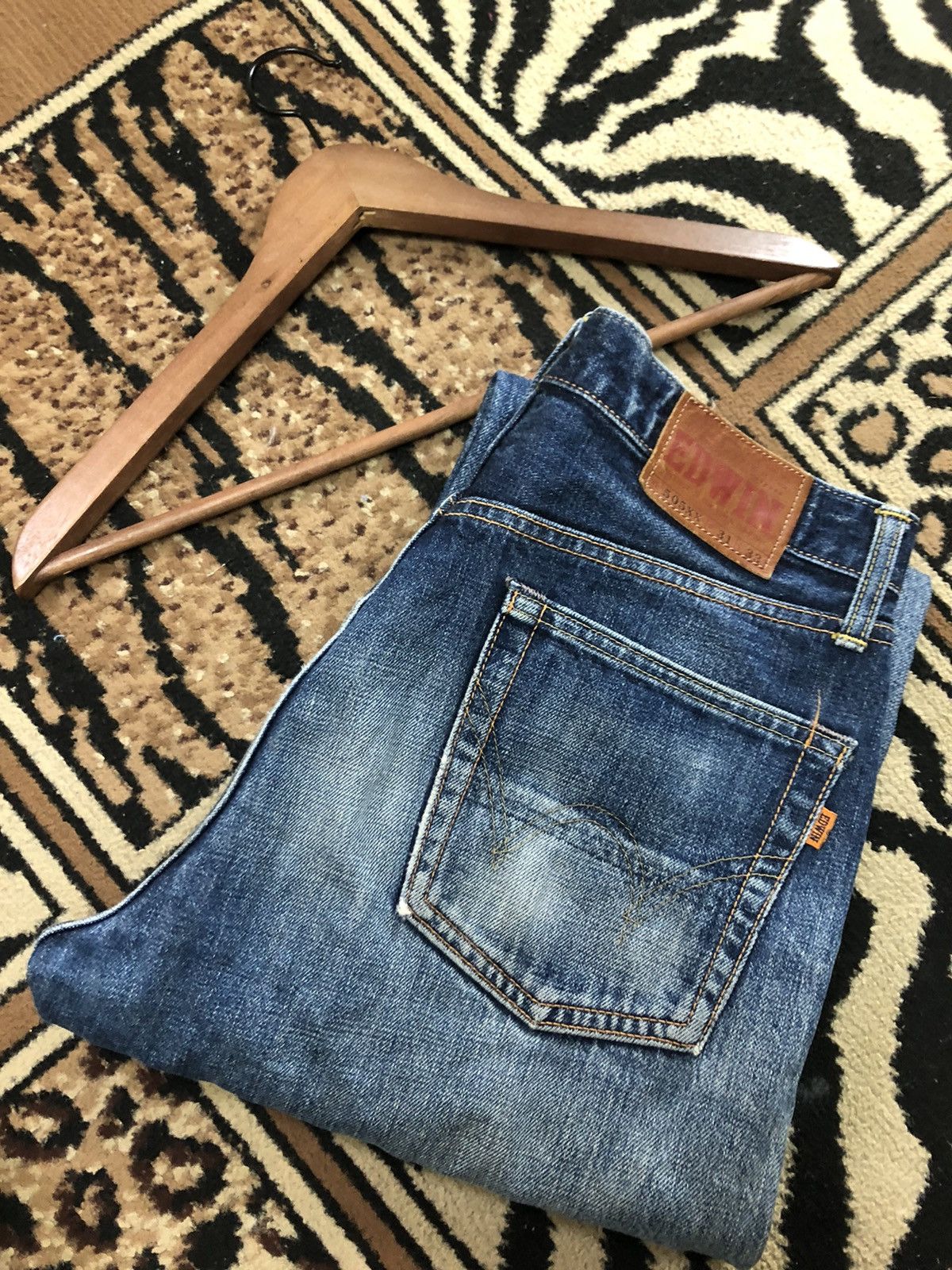 Edwin × Vintage VINTAGE SELVEDGE EDWIN 505xx BLUE WASH DISTRESSED DENIM Size US 31 - 18 Thumbnail