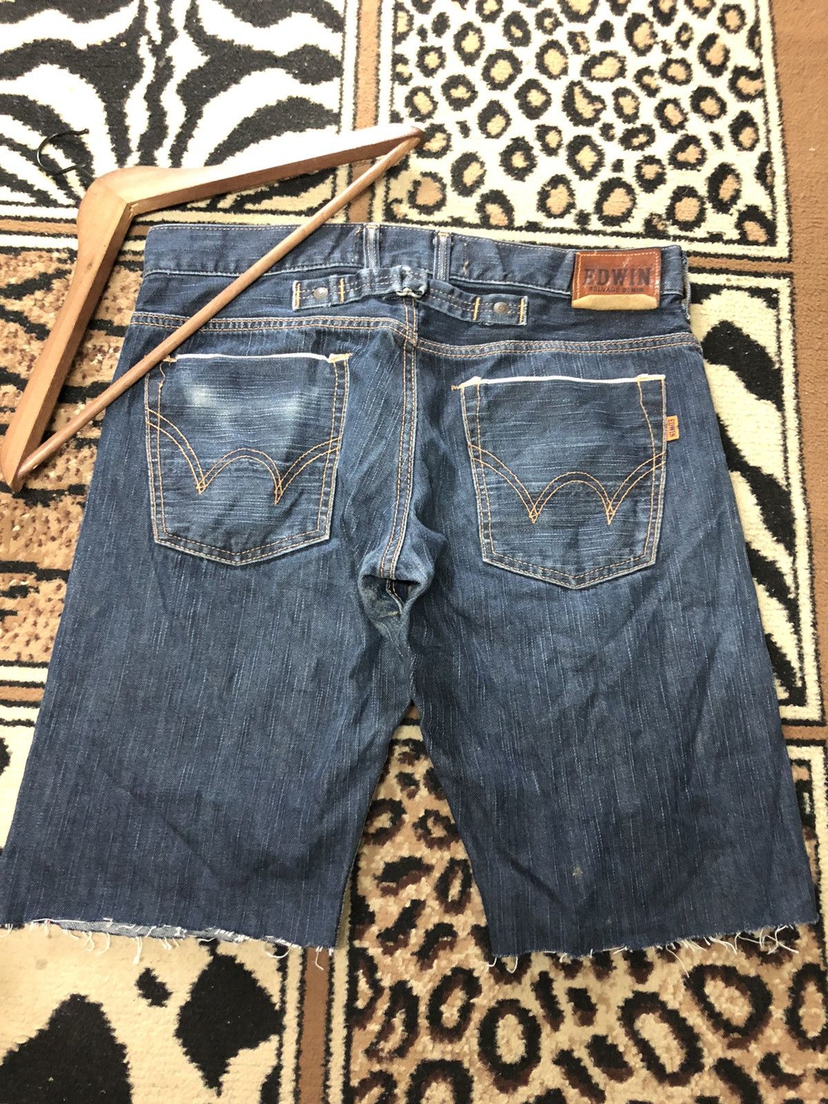 Edwin × Vintage VINTAGE SELVEDGE EDWIN BUCKLE BACK SHORT DISTRESSED DENIM Size US 32 / EU 48 - 3 Thumbnail