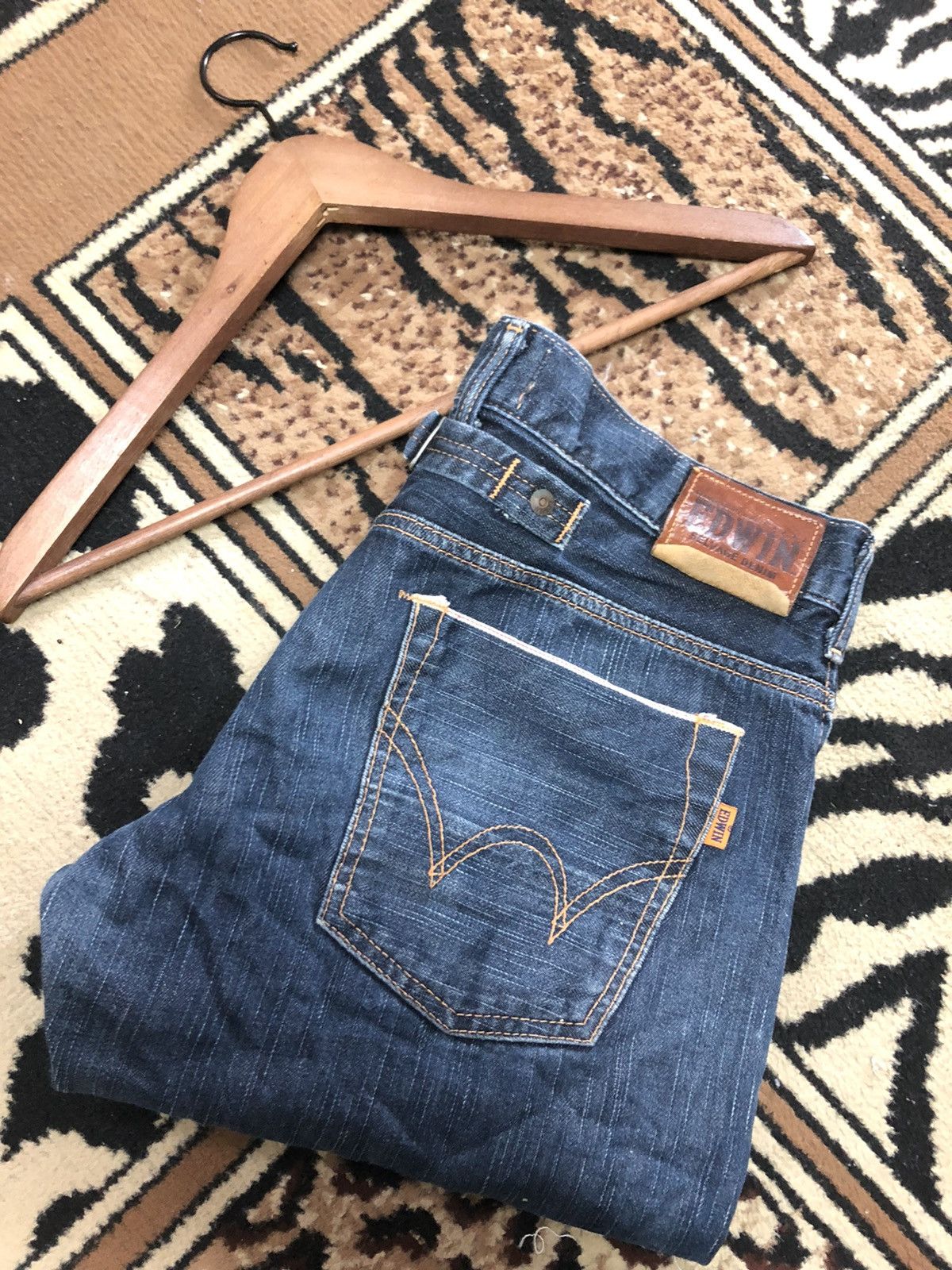 Edwin × Vintage VINTAGE SELVEDGE EDWIN BUCKLE BACK SHORT DISTRESSED DENIM Size US 32 / EU 48 - 1 Thumbnail