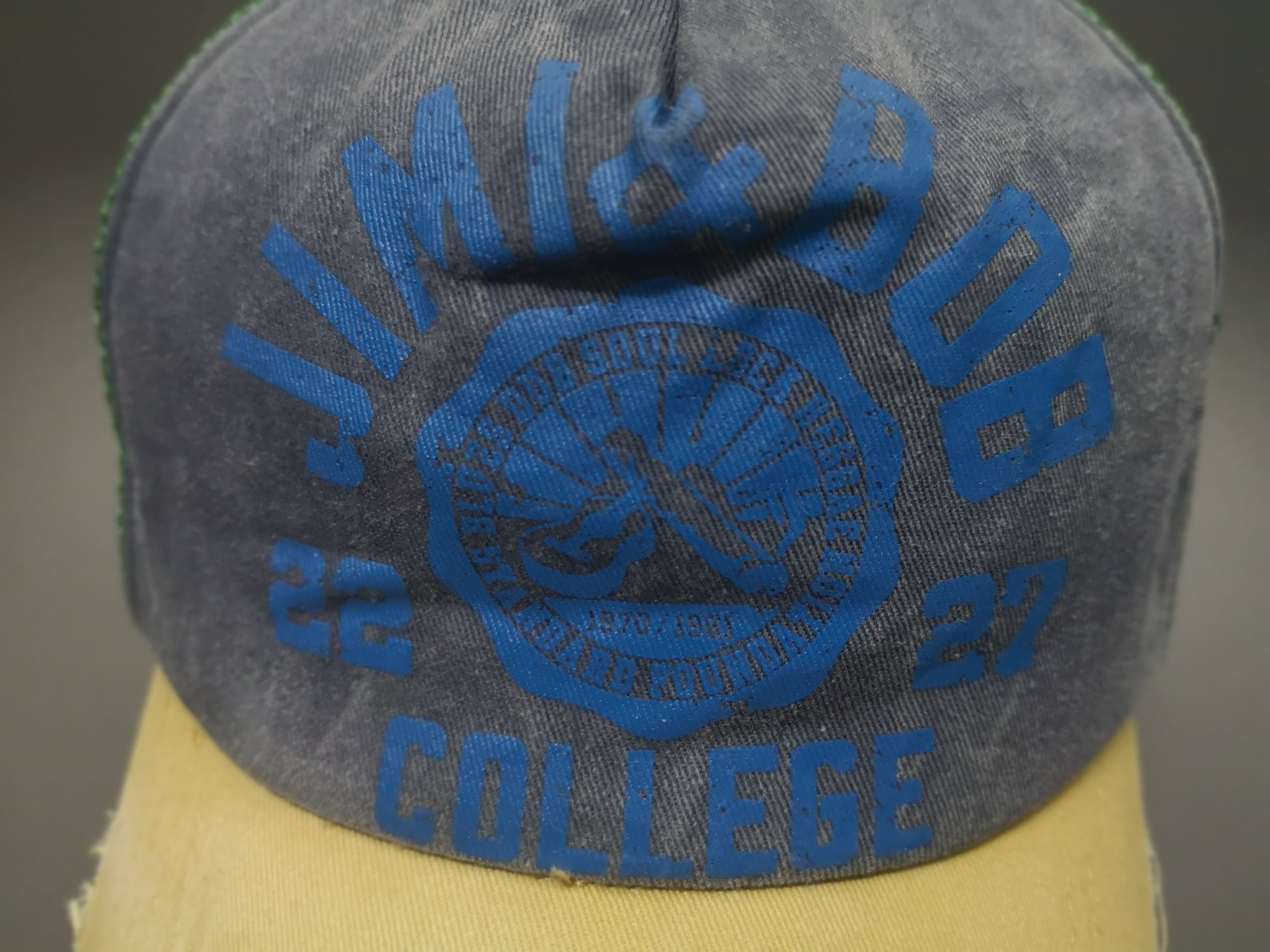 Bob Marley × Jimi Hendrix × Vintage VINTAGE JIMI & BOB COLLEGE TRUCKER SNAPBACK Size ONE SIZE - 4 Thumbnail