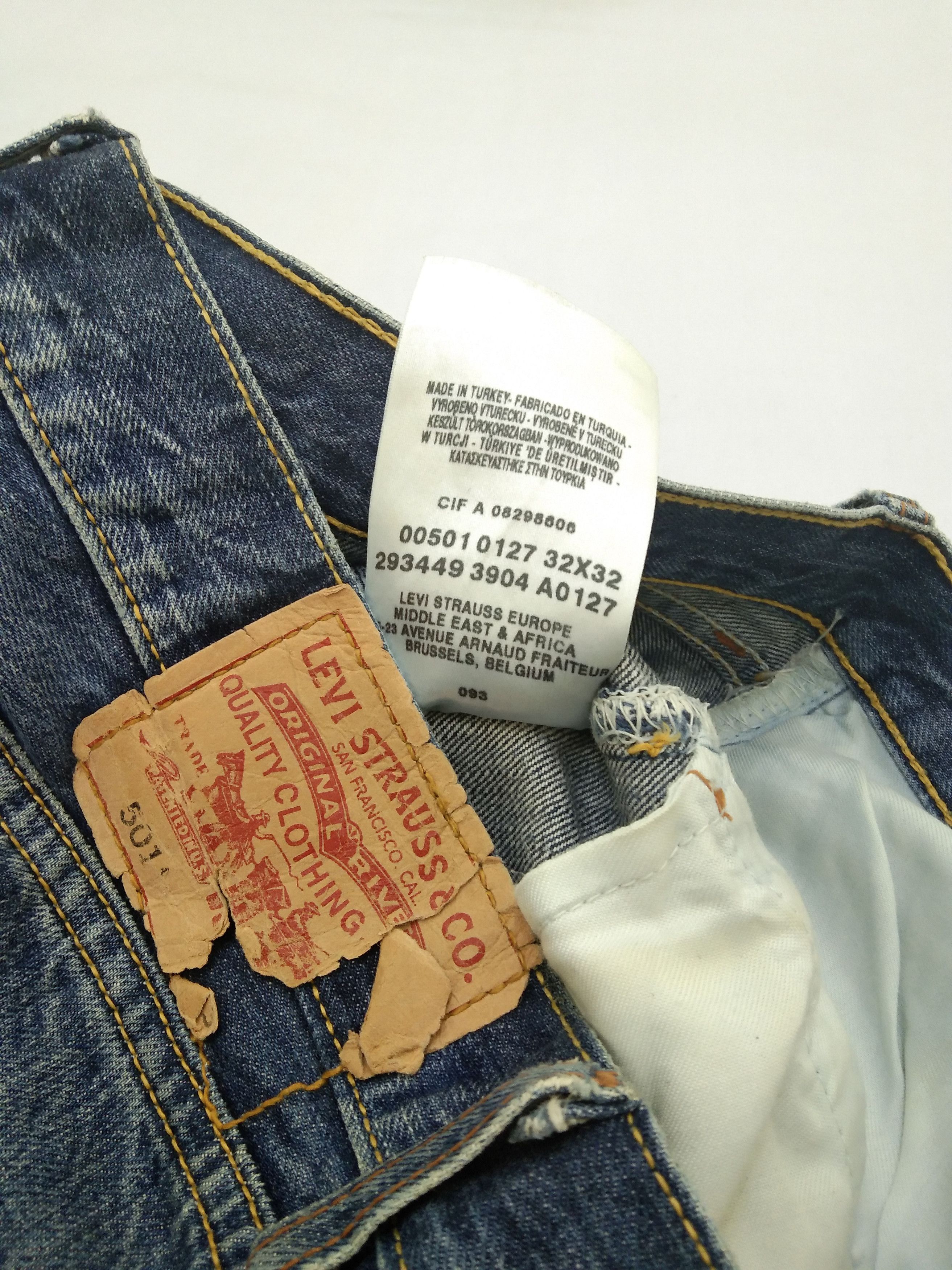 Levi's Vintage Levi's 501 Straight Leg Distressed Jeans 32x32 Size US 32 / EU 48 - 6 Thumbnail