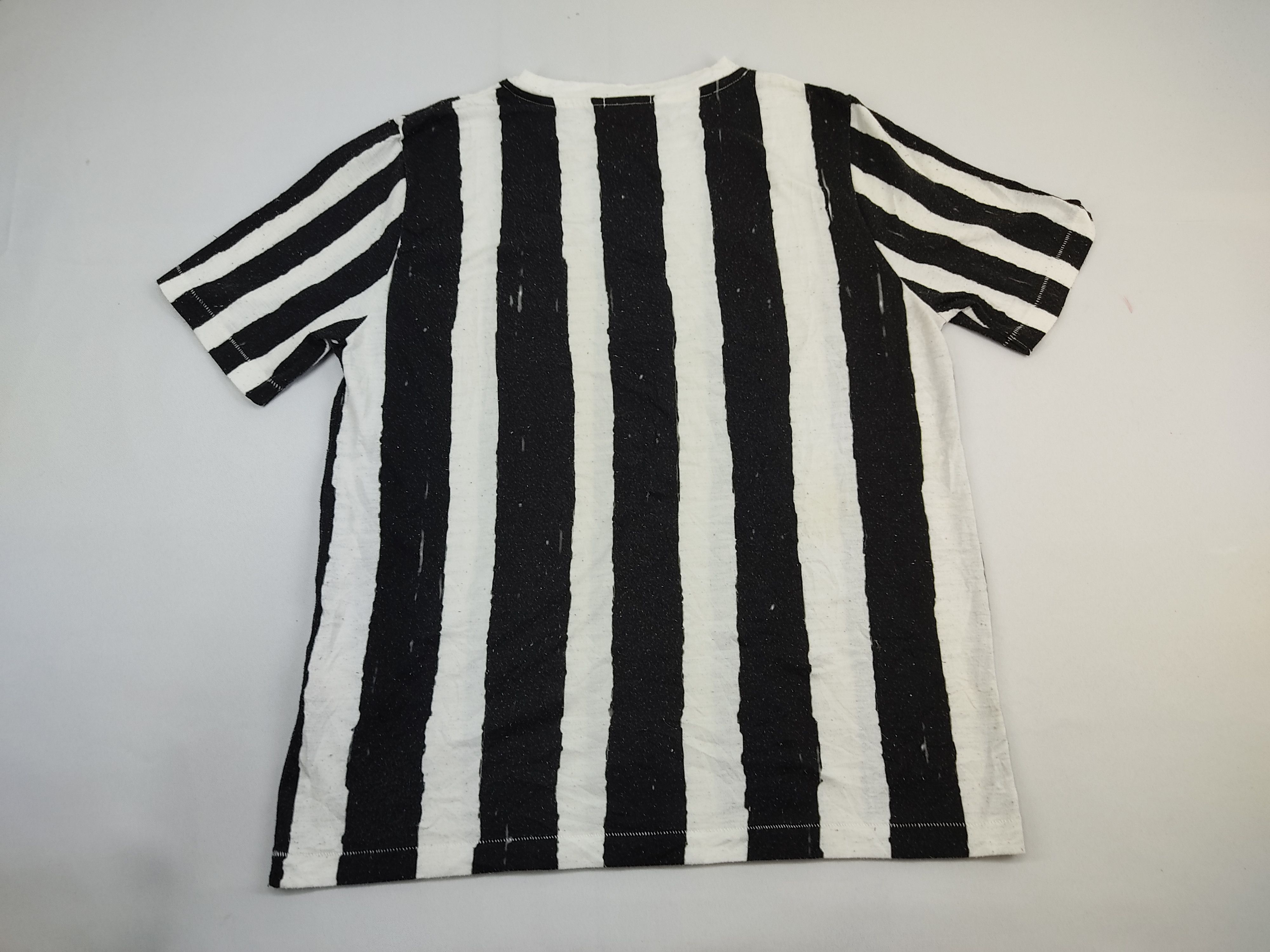 Designer Abahouse Prison Striped Tee Black and White Design T-shirt Size S / US 4 / IT 40 - 2 Thumbnail