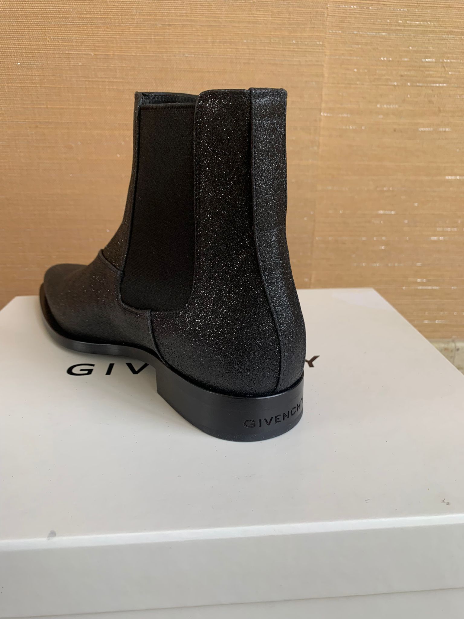 Givenchy Dallas Chelsea Boots in Black Size US 8 / EU 41 - 13 Thumbnail