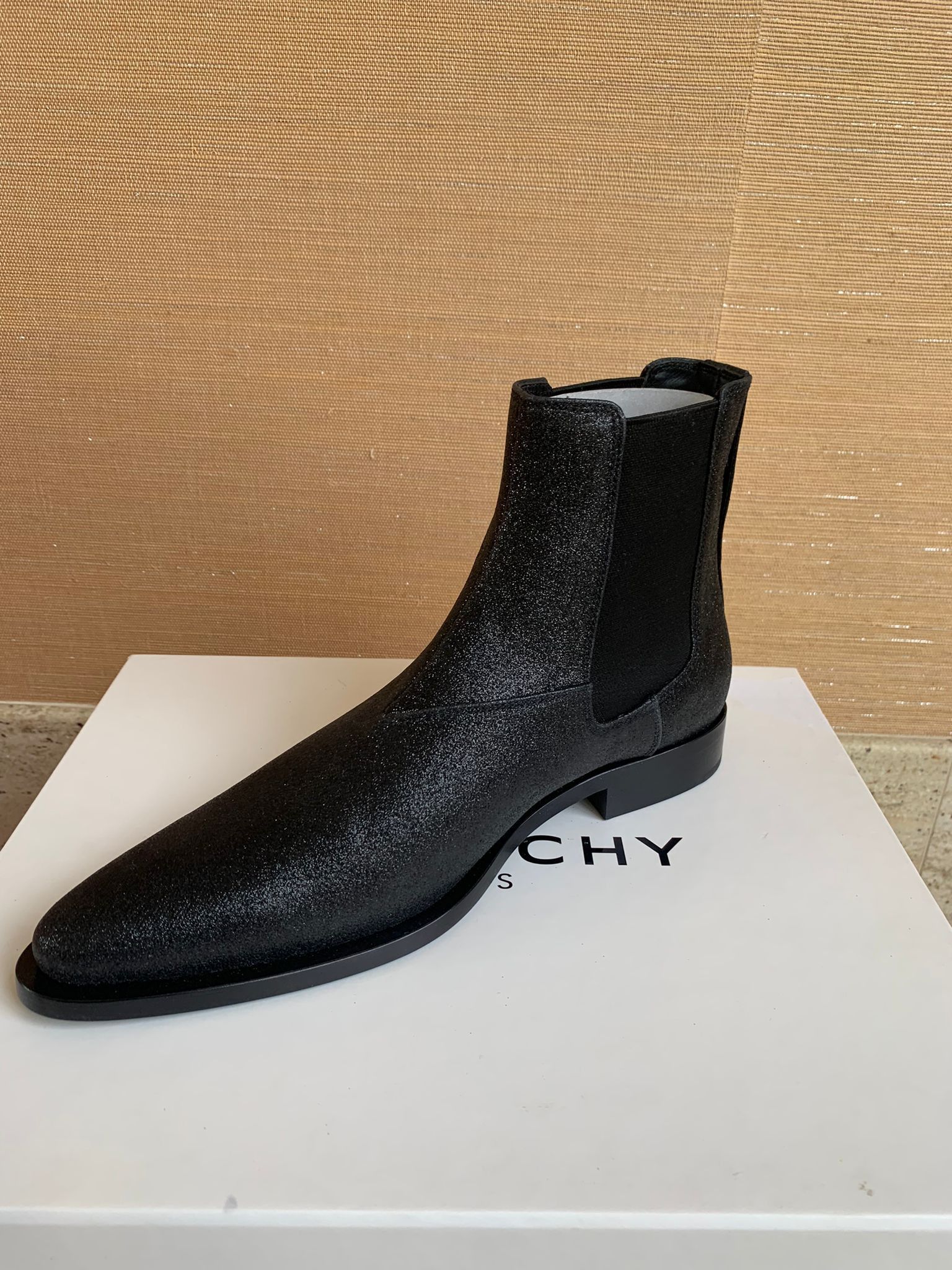 Givenchy Dallas Chelsea Boots in Black Size US 8 / EU 41 - 14 Thumbnail