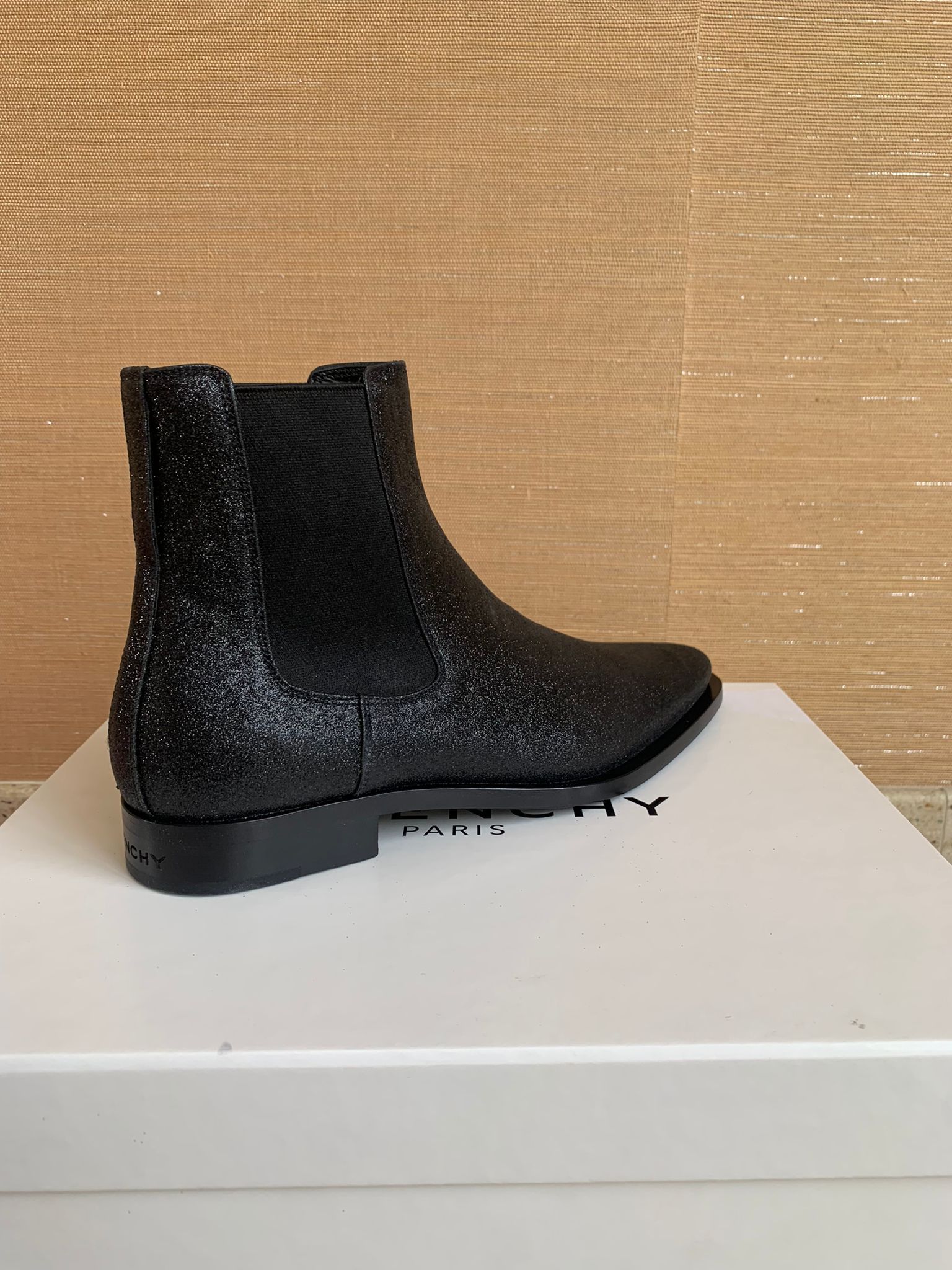 Givenchy Dallas Chelsea Boots in Black Size US 8 / EU 41 - 16 Thumbnail