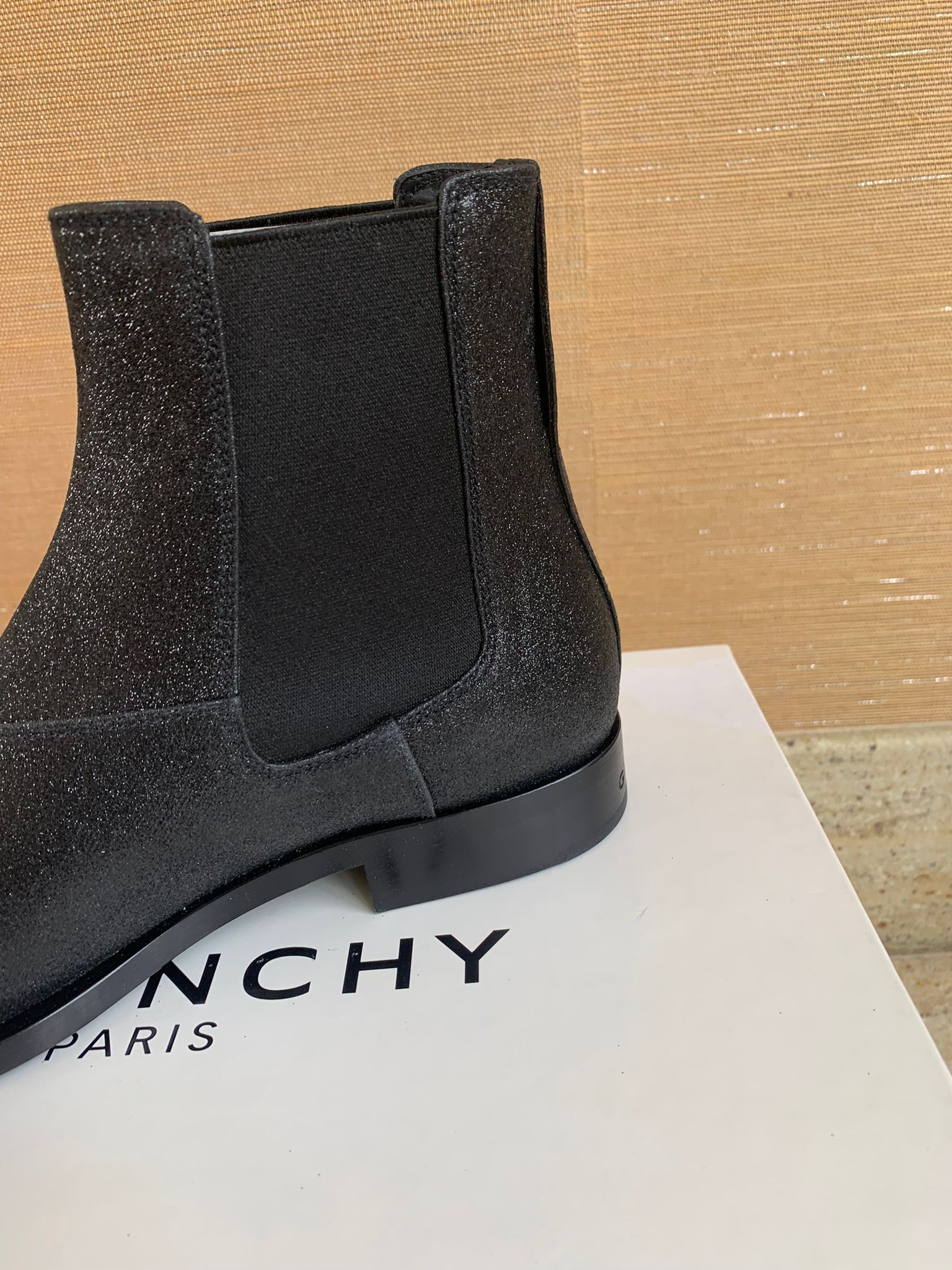 Givenchy Dallas Chelsea Boots in Black Size US 8 / EU 41 - 10 Thumbnail