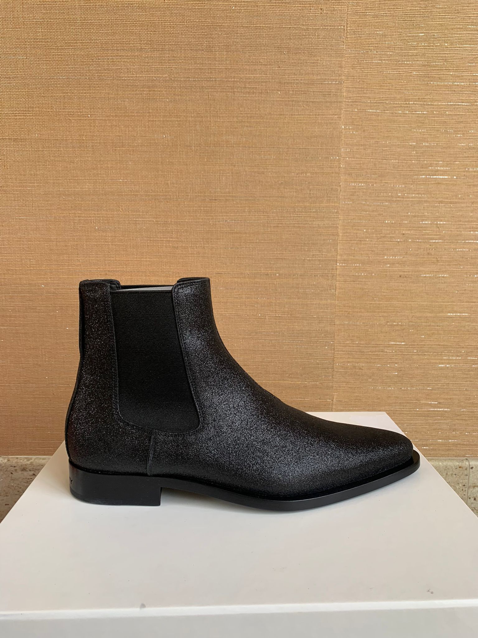 Givenchy Dallas Chelsea Boots in Black Size US 8 / EU 41 - 1 Thumbnail