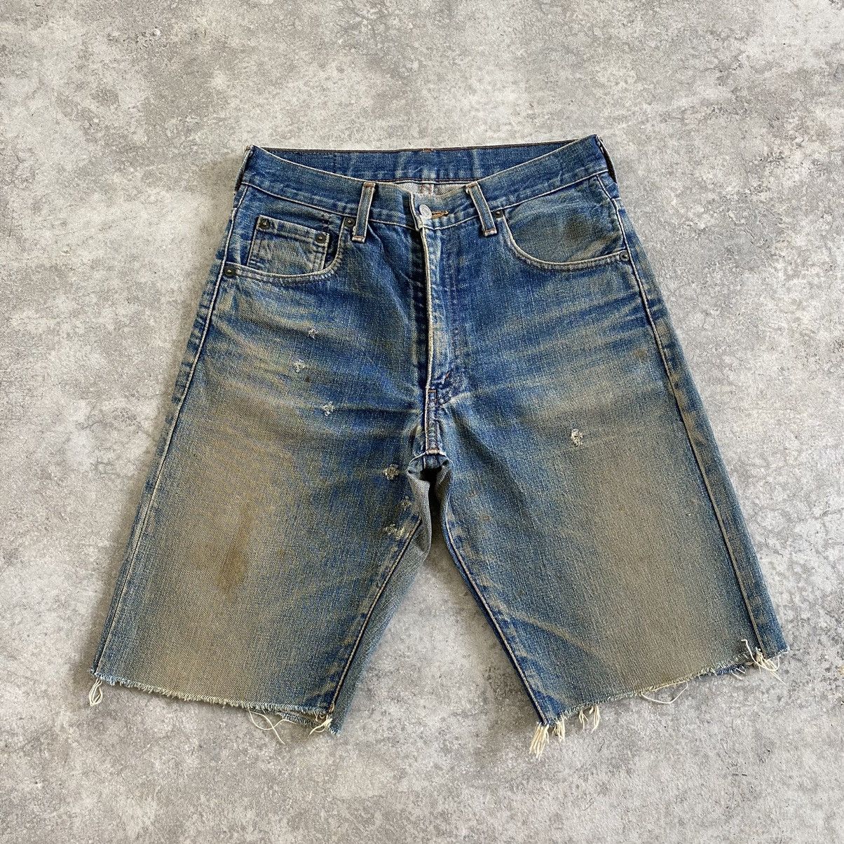 image of Distressed Denim x Levis Vintage Levis 505 Big E Japan Faded Dirty Denim Shorts in Faded Blue (Size