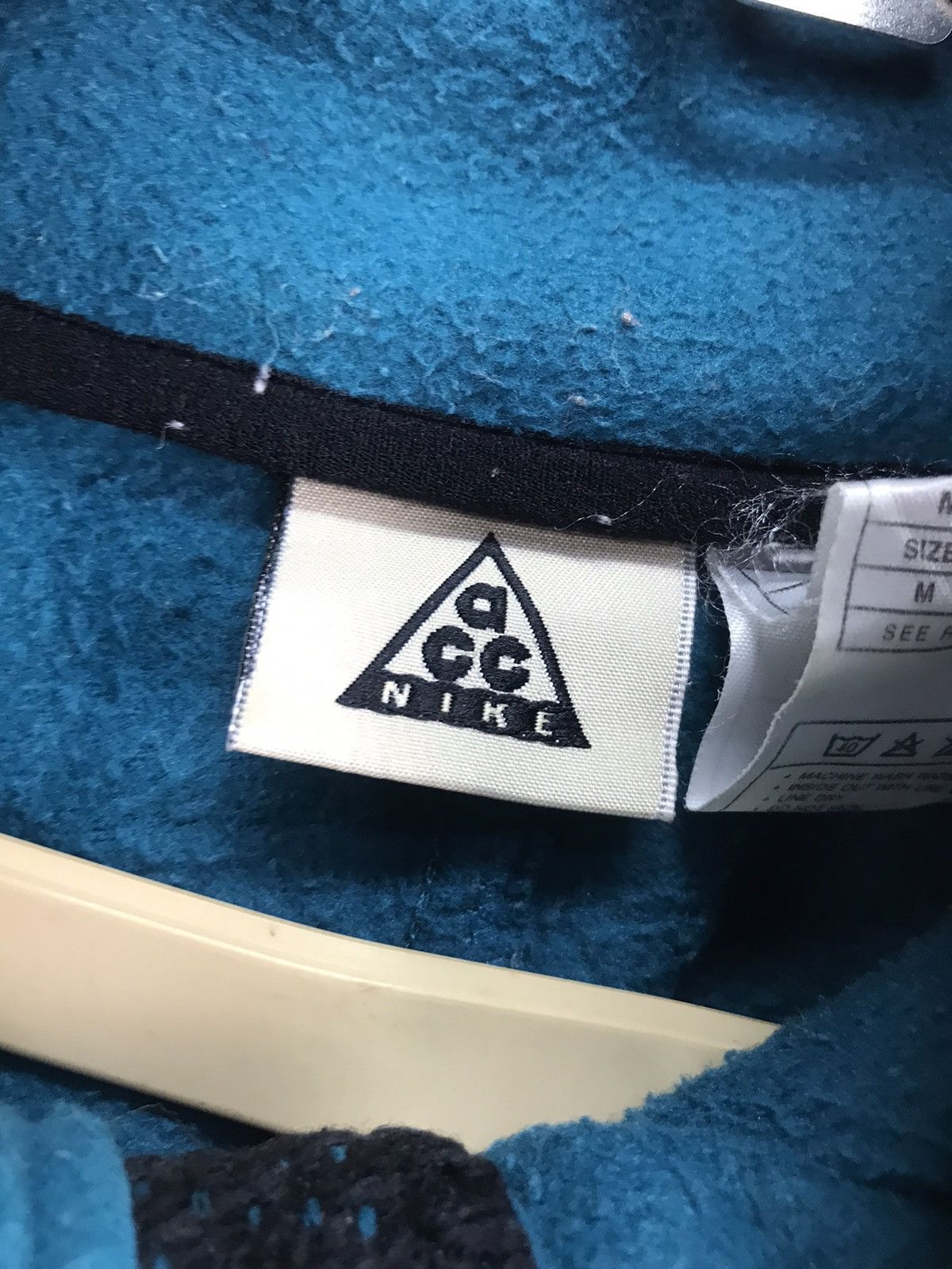 Nike ACG Nike acg embroidered spellout half zipper fleece jacket Size US XL / EU 56 / 4 - 4 Thumbnail