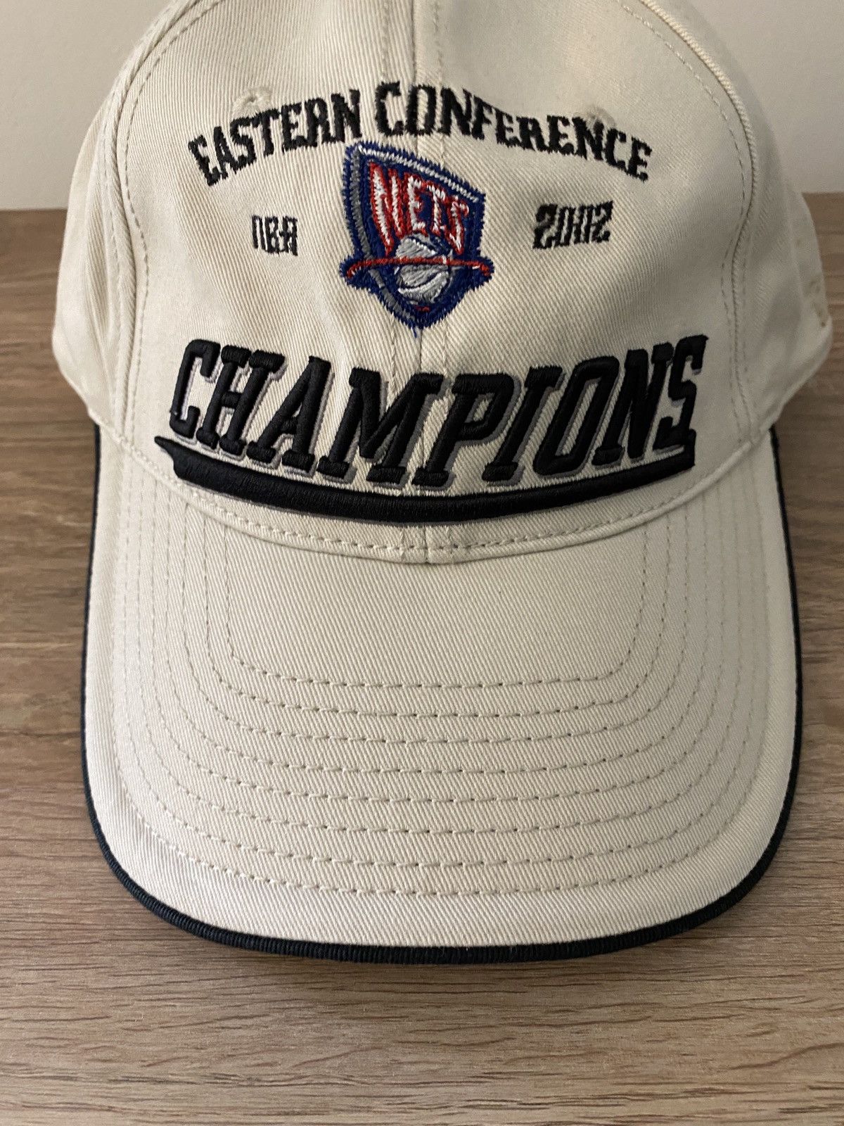 NBA × Vintage Vintage NWT ‘02 New Jersey Nets East Conference Champs Hat Size ONE SIZE - 3 Thumbnail
