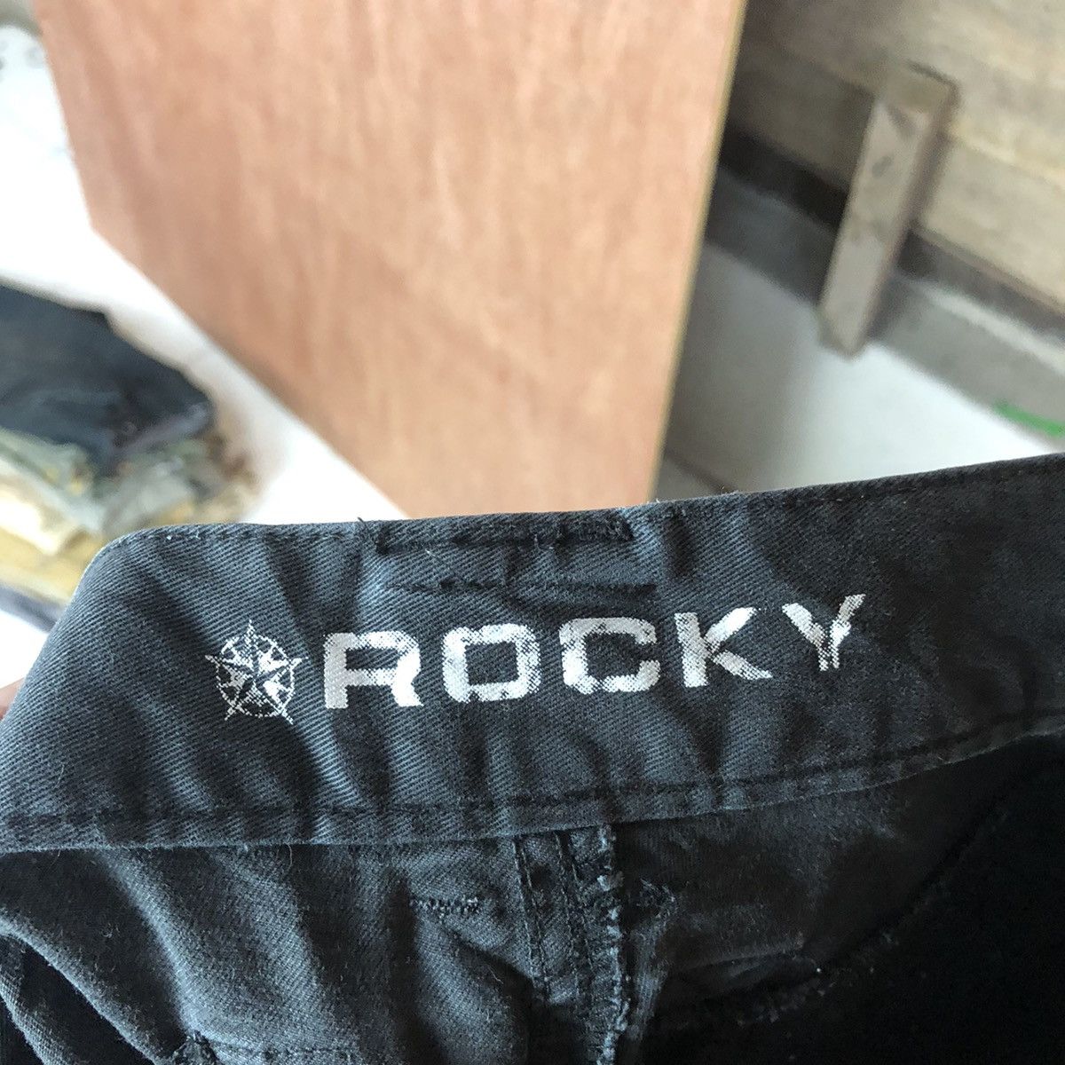 Japanese Brand Rocky double knee distressed Cargo Multipocket Pants #6793 Size US 31 - 16 Thumbnail