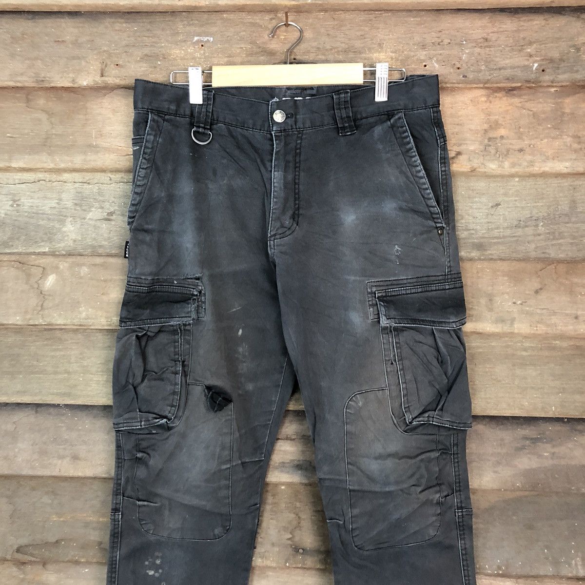 Japanese Brand Rocky double knee distressed Cargo Multipocket Pants #6793 Size US 31 - 2 Thumbnail