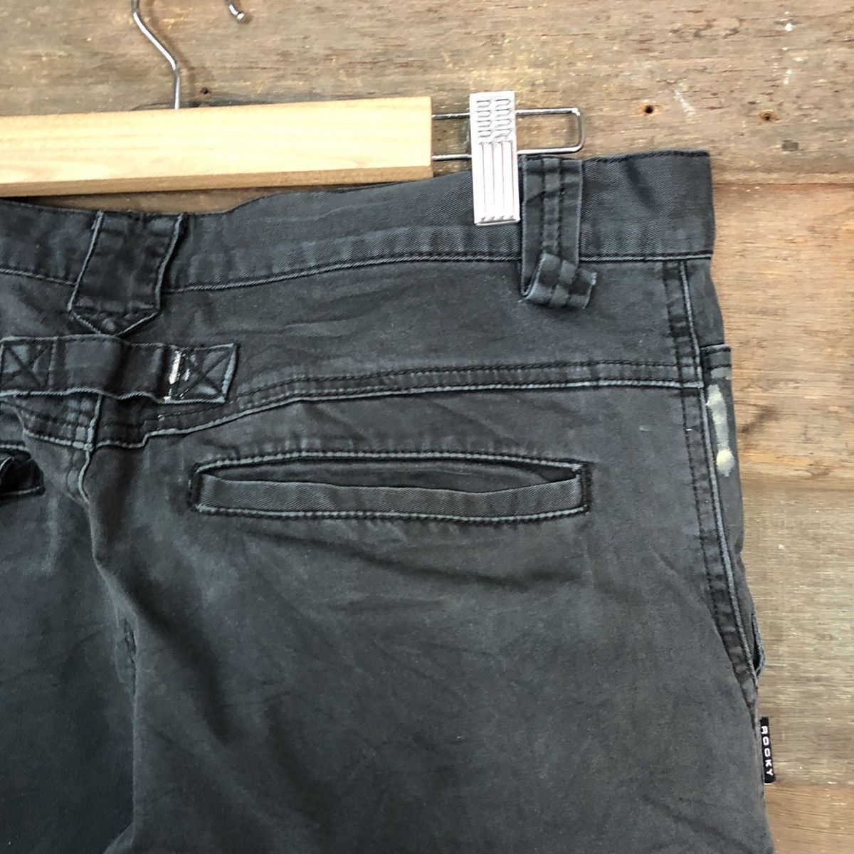 Japanese Brand Rocky double knee distressed Cargo Multipocket Pants #6793 Size US 31 - 15 Thumbnail