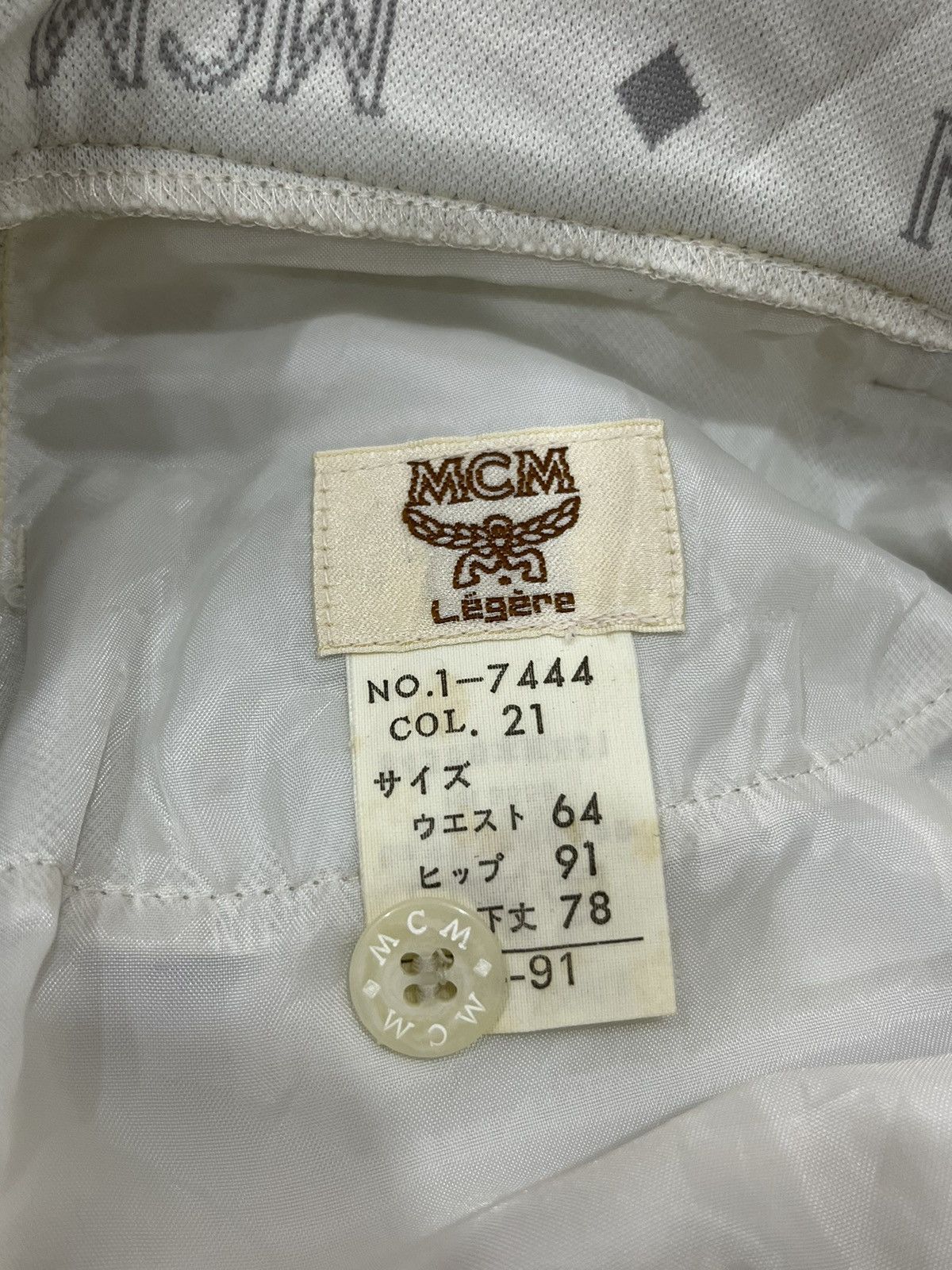 MCM (Hh). MCM FULLPRINT HYPEBEAST LADIES PANTS Size 26" / US 2 / IT 38 - 7 Thumbnail