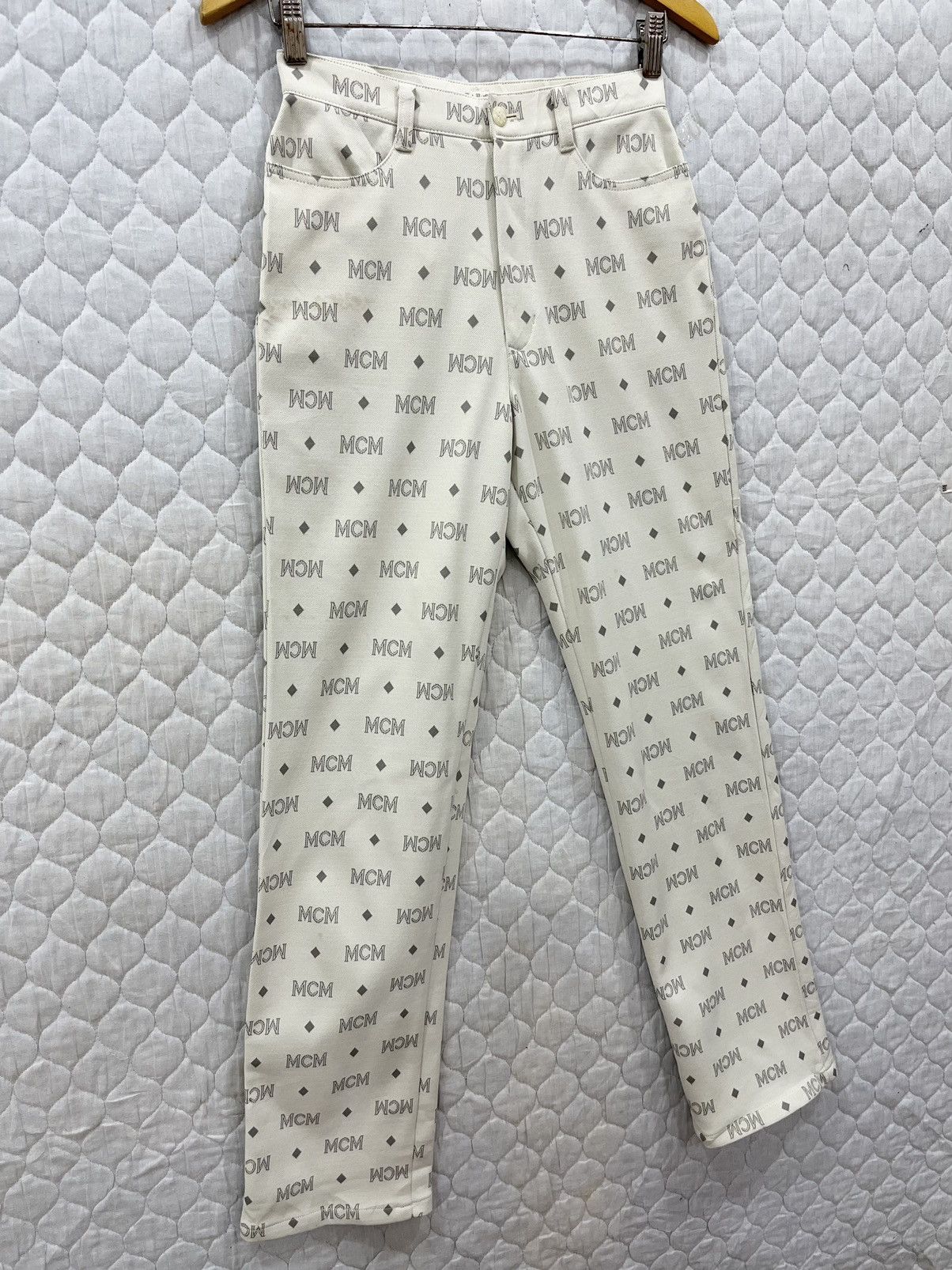 MCM (Hh). MCM FULLPRINT HYPEBEAST LADIES PANTS Size 26" / US 2 / IT 38 - 4 Thumbnail