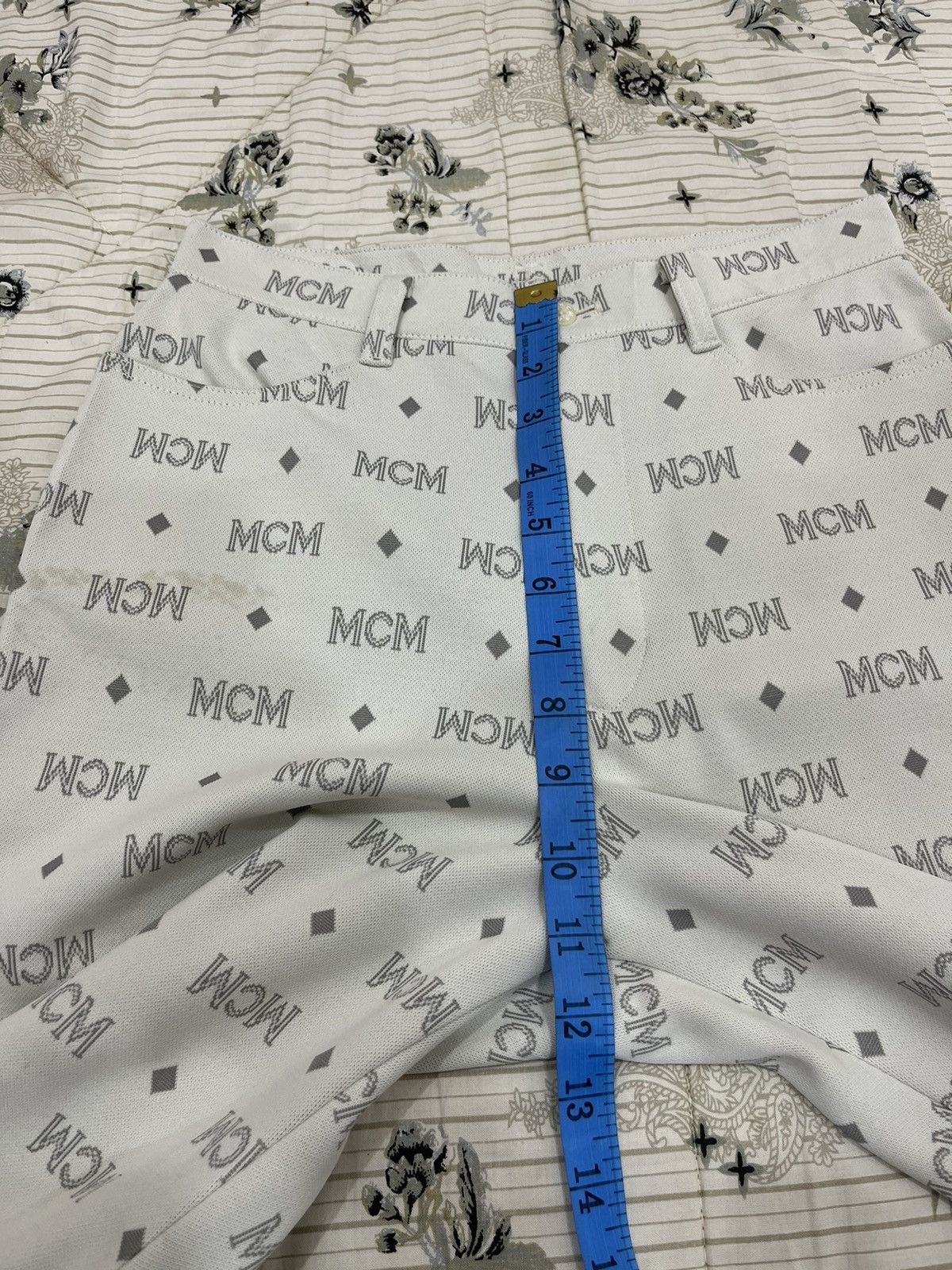 MCM (Hh). MCM FULLPRINT HYPEBEAST LADIES PANTS Size 26" / US 2 / IT 38 - 12 Thumbnail