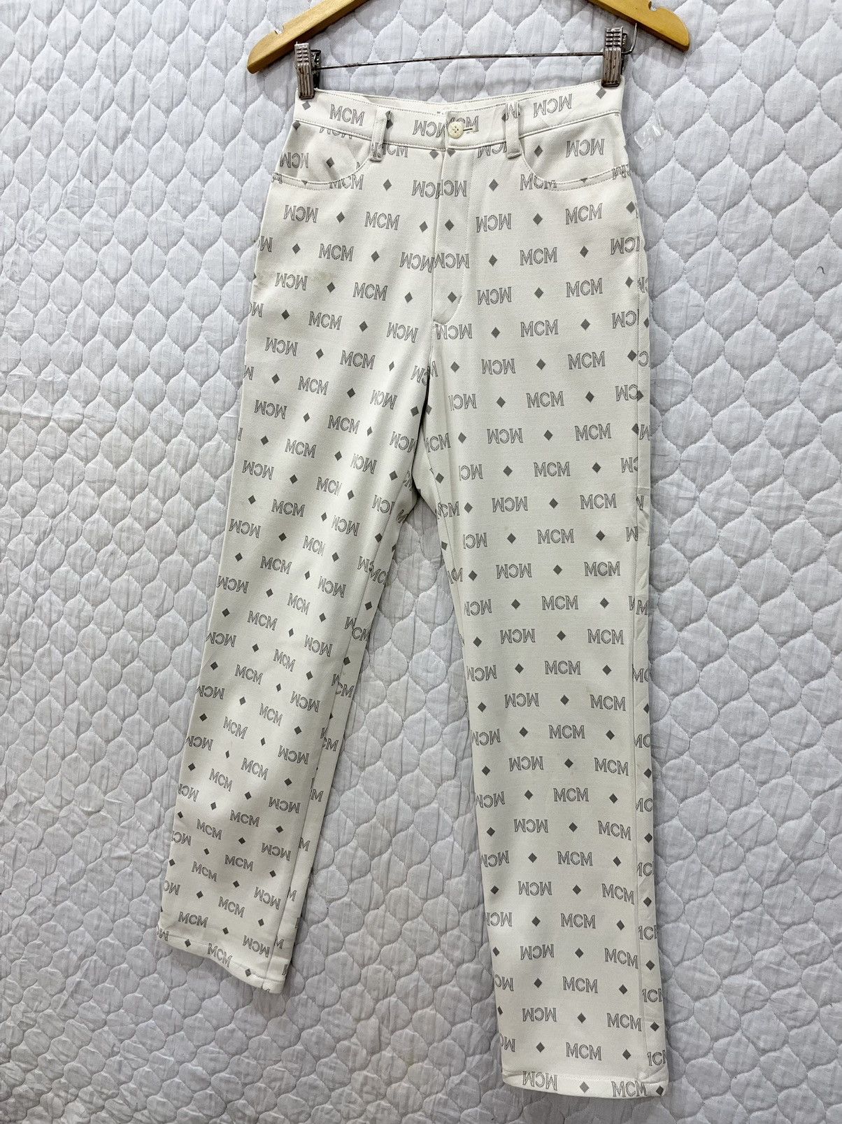 MCM (Hh). MCM FULLPRINT HYPEBEAST LADIES PANTS Size 26" / US 2 / IT 38 - 3 Thumbnail