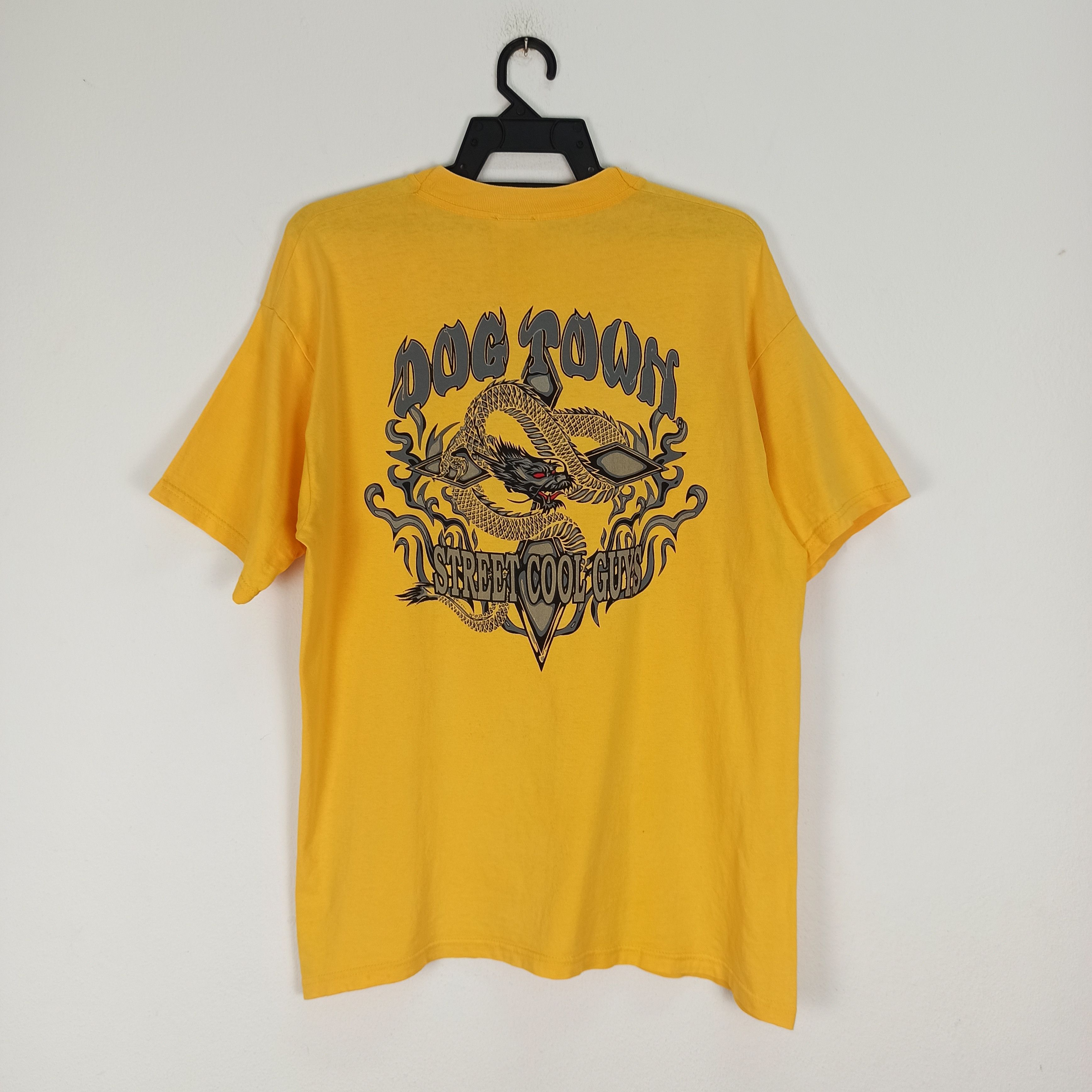 Dogtown Vintage DogTown "Street Cool Guys" Tshirt Size US L / EU 52-54 / 3 - 1 Thumbnail