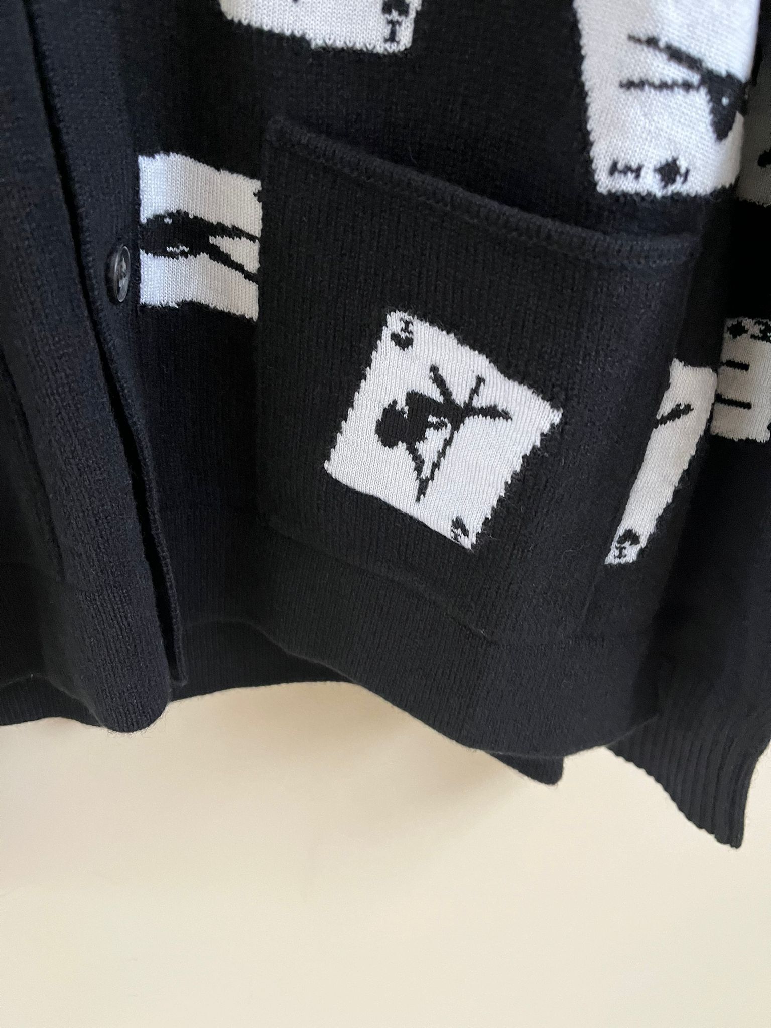 Amiri Cards Intarsla Cardigan in Black Size US XL / EU 56 / 4 - 8 Thumbnail