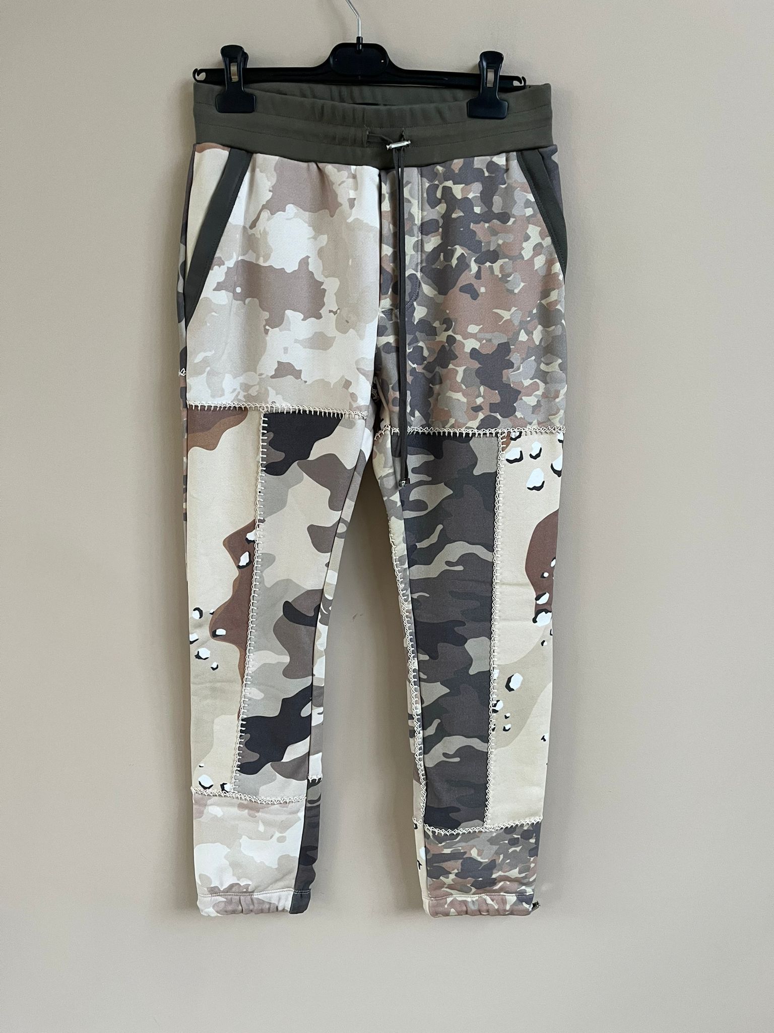 Amiri Patchwork Camo Sweatpant in Camo Size US 32 / EU 48 - 2 Thumbnail